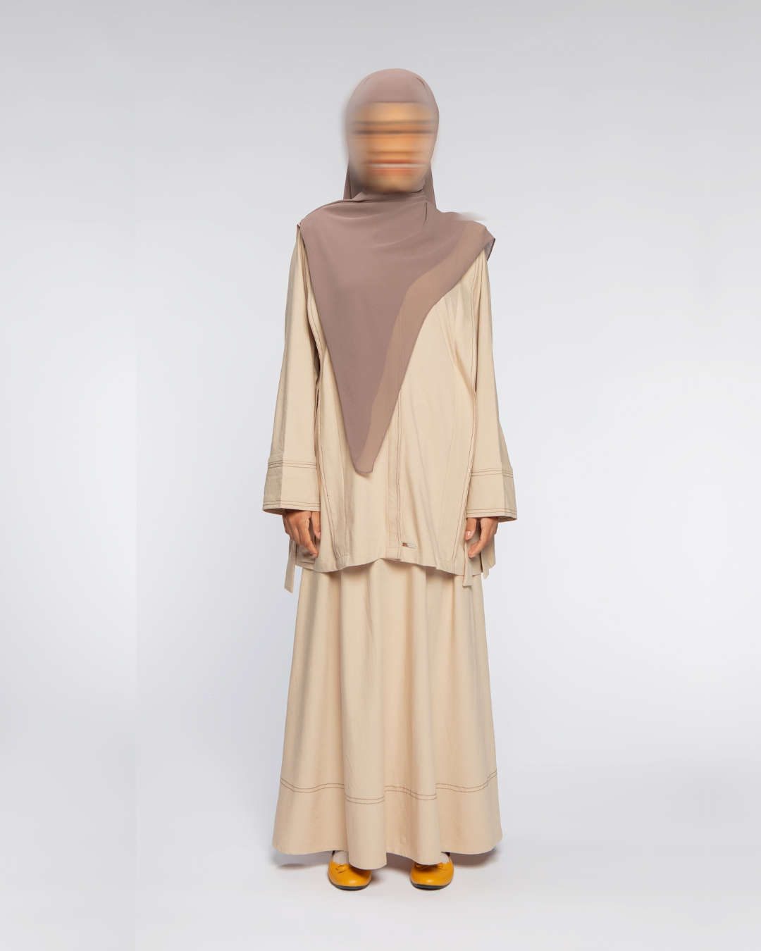 Ananta set Mom Sand