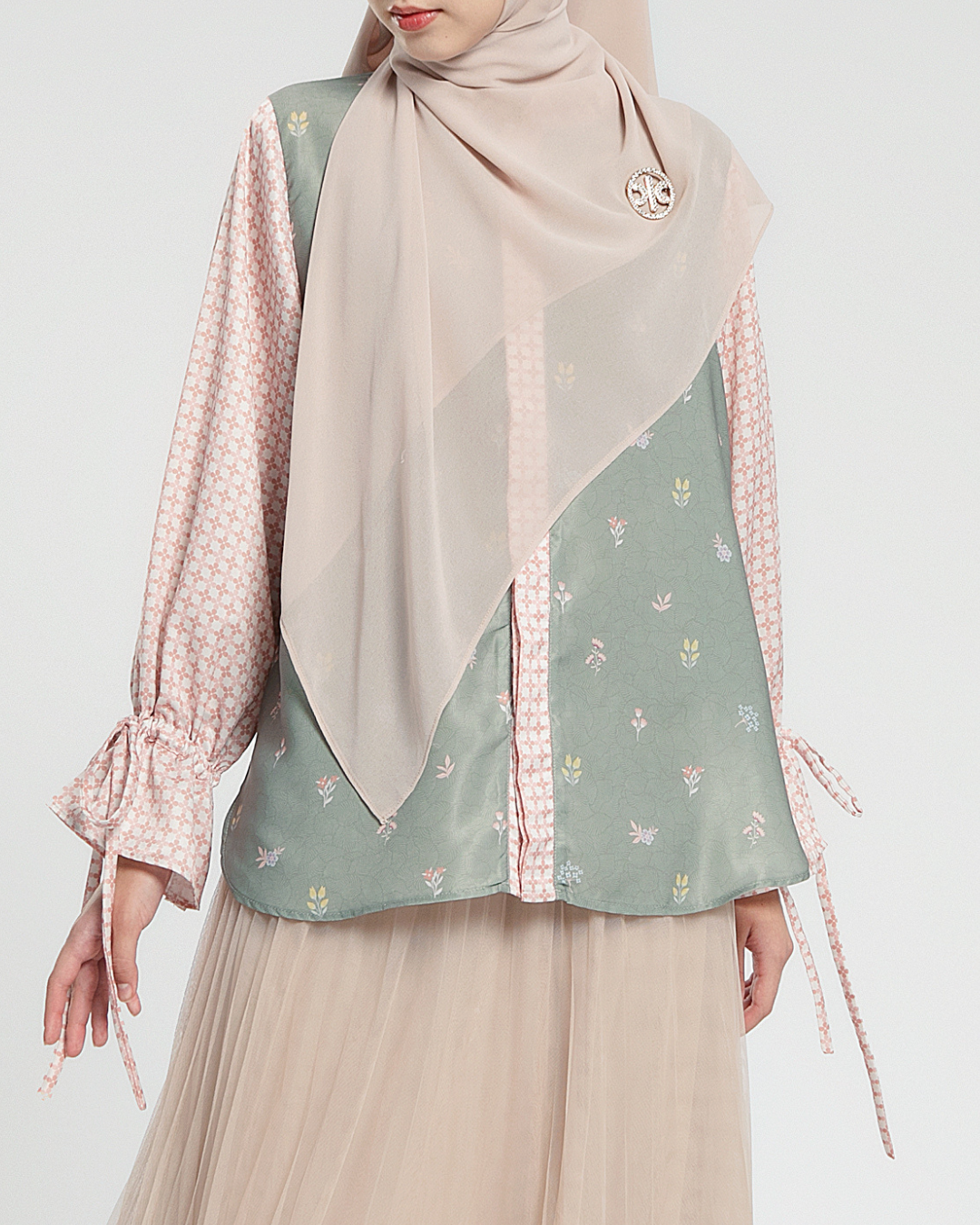 Azalea blouse Mom Moss Green