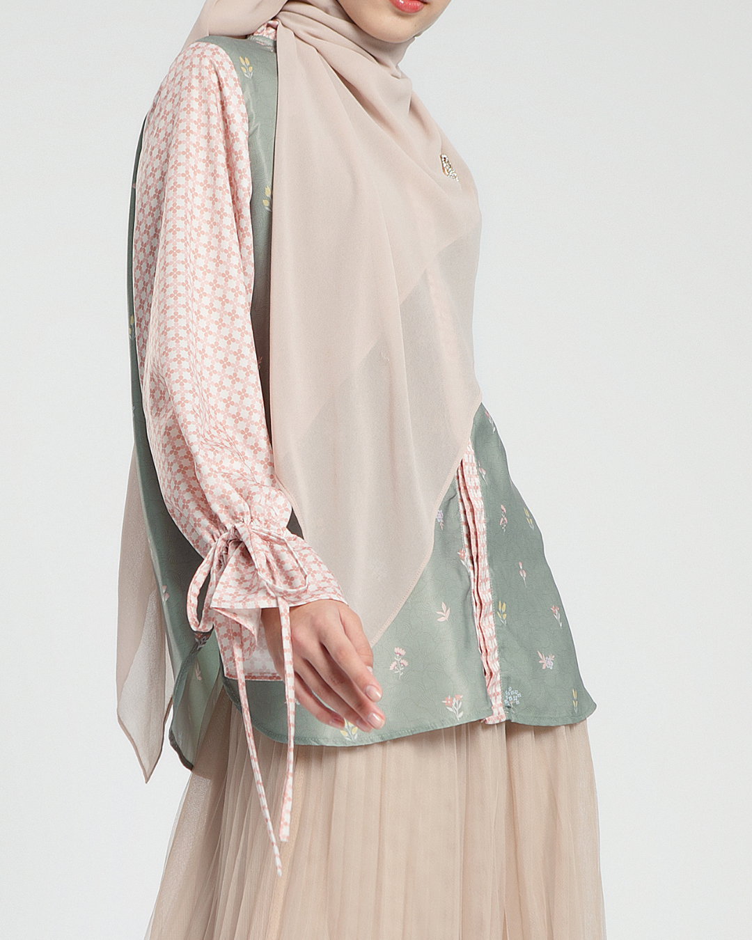 Azalea blouse Mom Moss Green