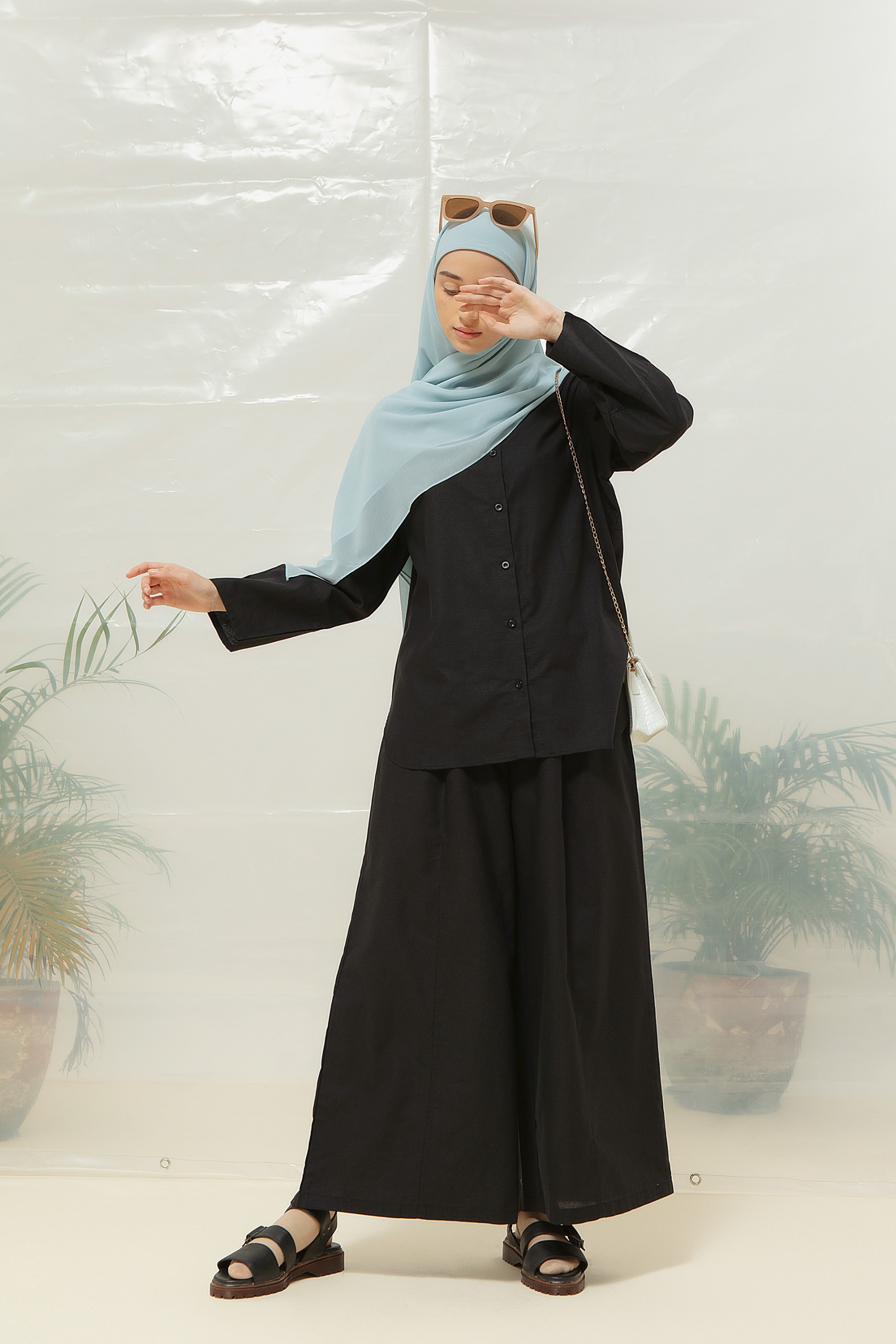 Aura set