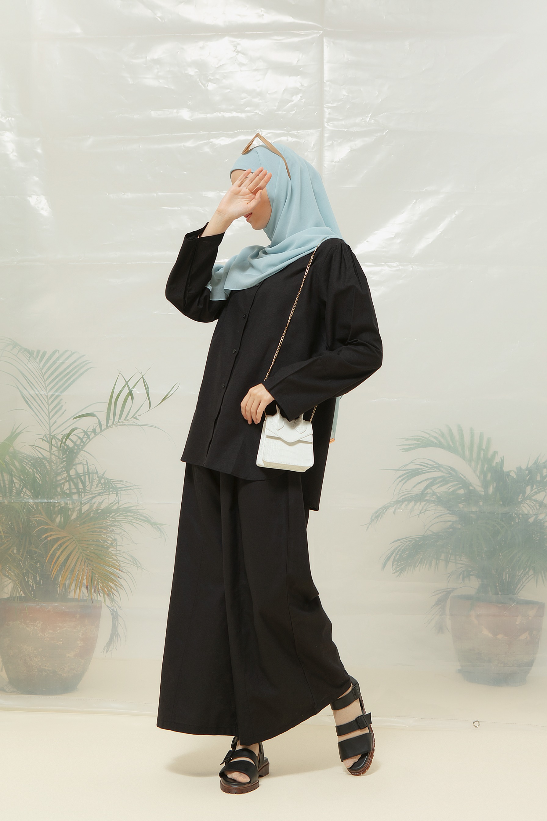 Aura set