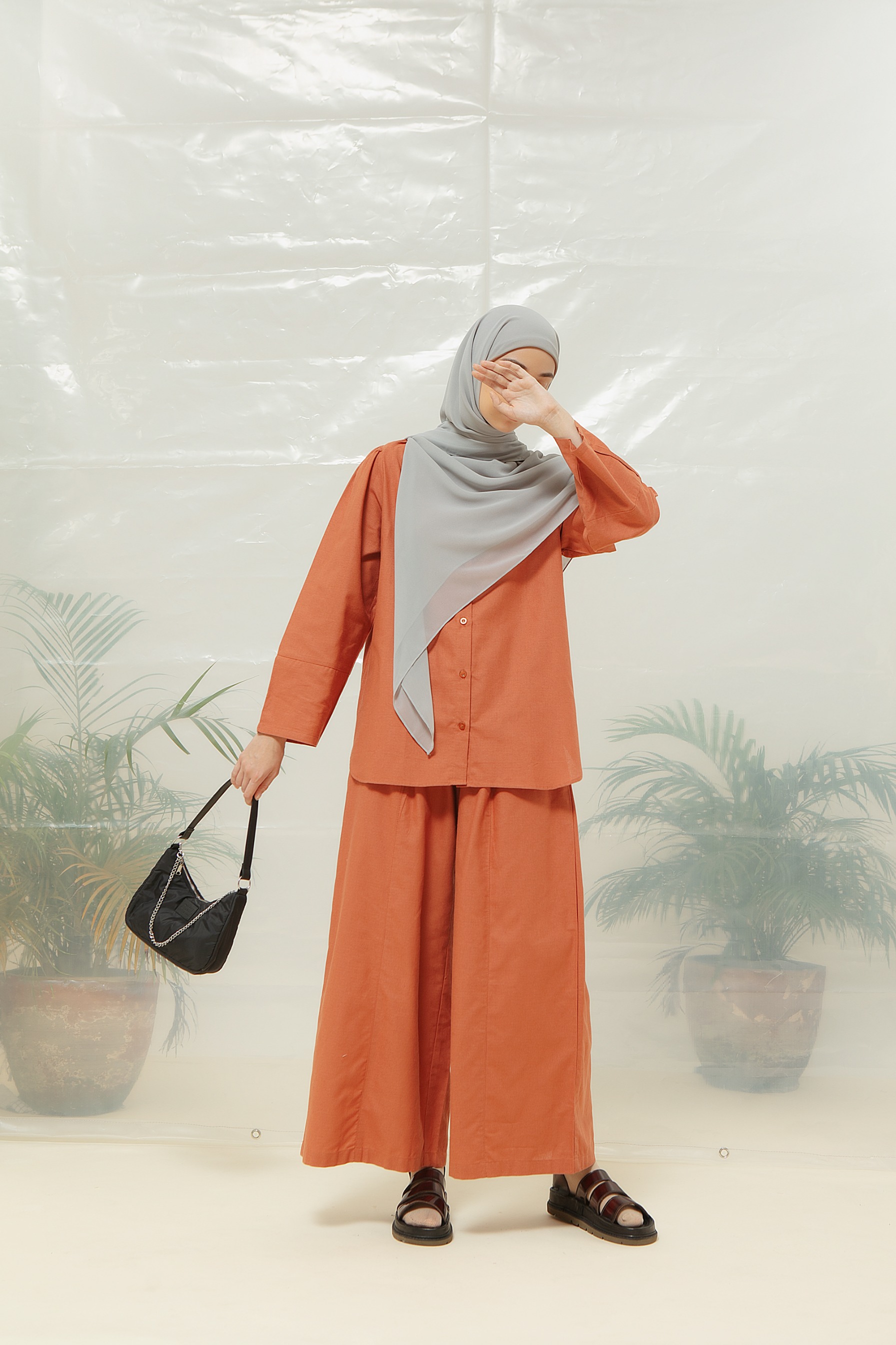Aura set