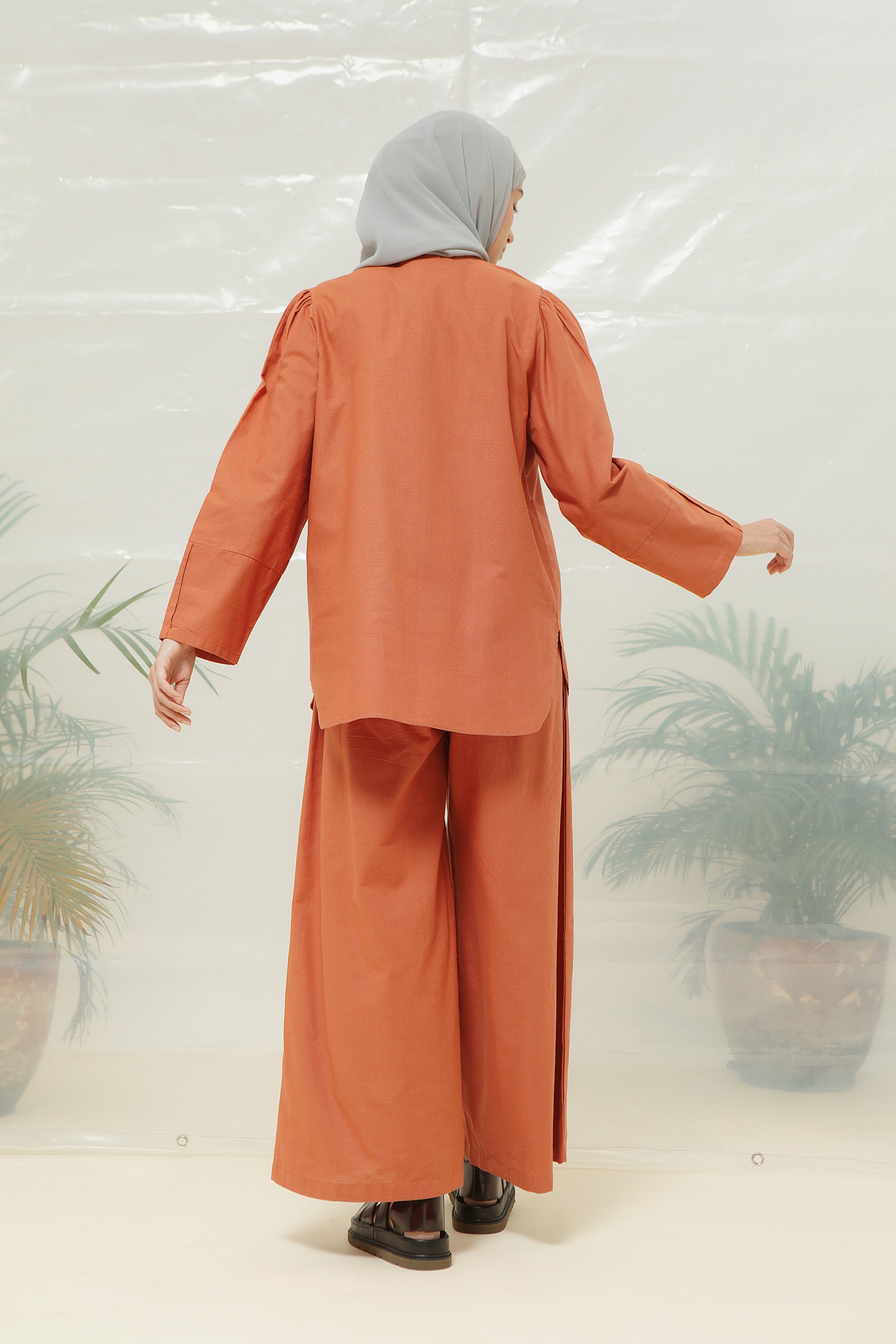 Aura set