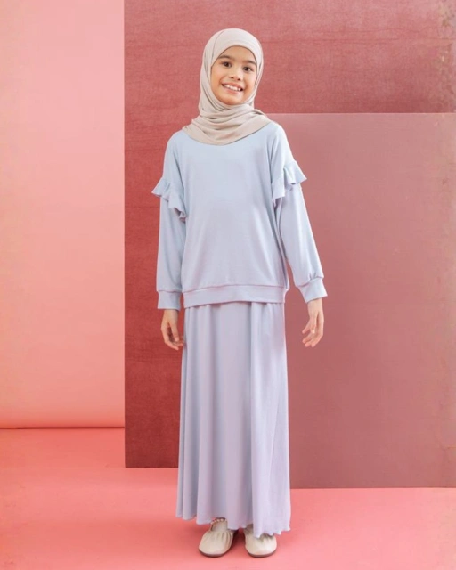 Image of Julie set Kids