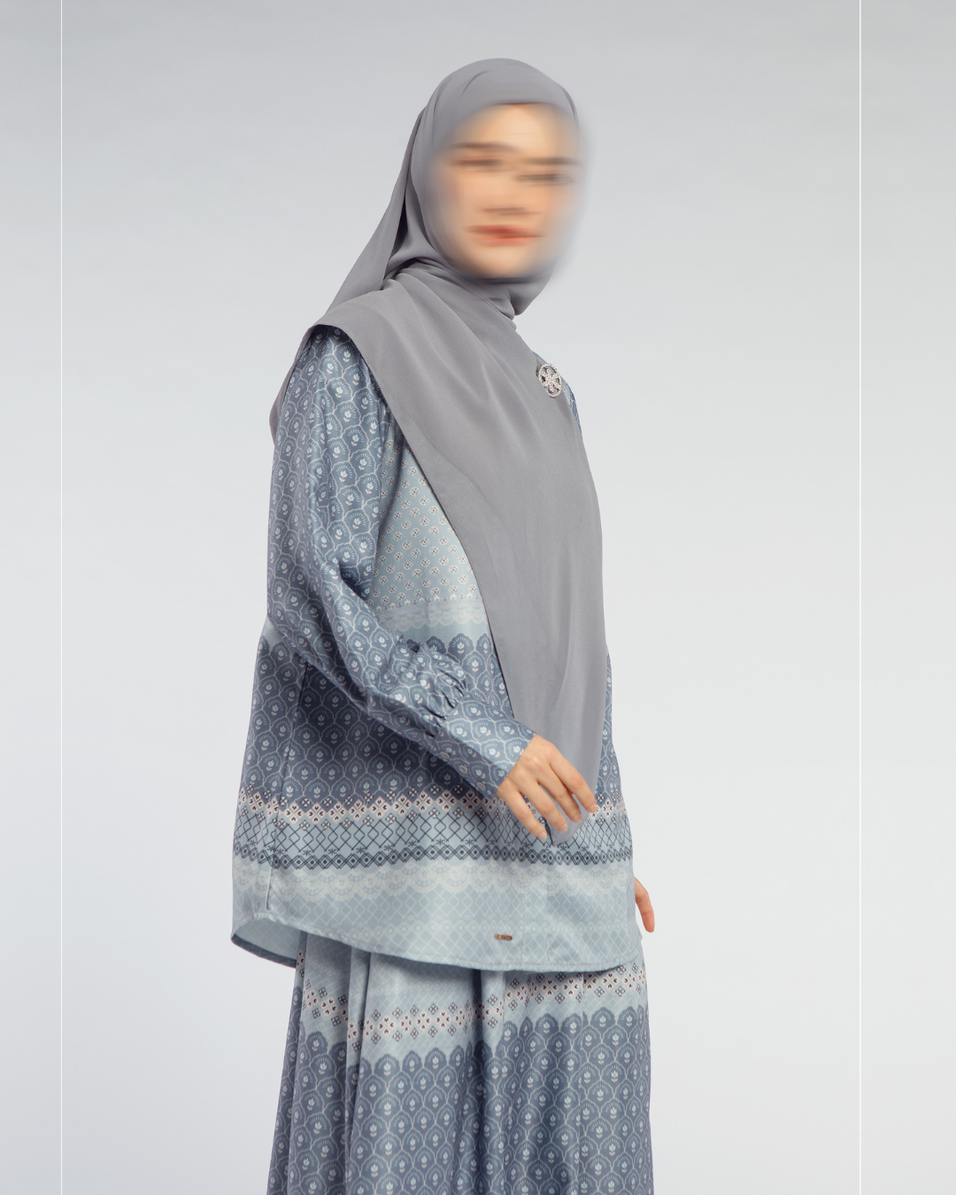 Samira set Mom Blue