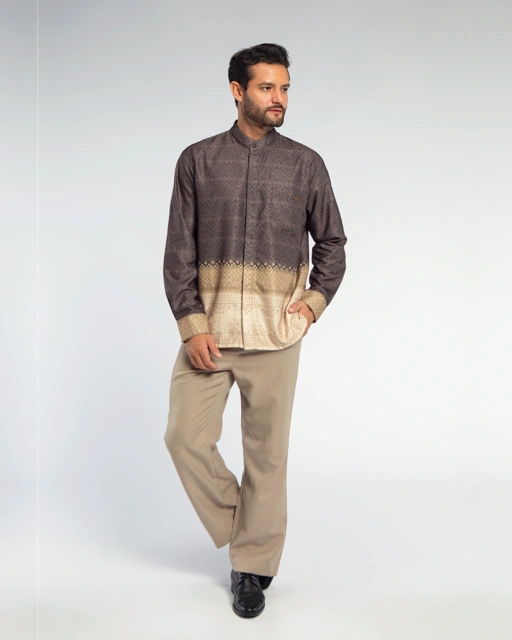 Image of Samira shirt Dad Brown