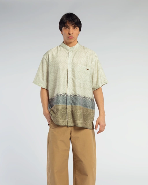 Image of Samira shirt Dad Cream Lengan Pendek