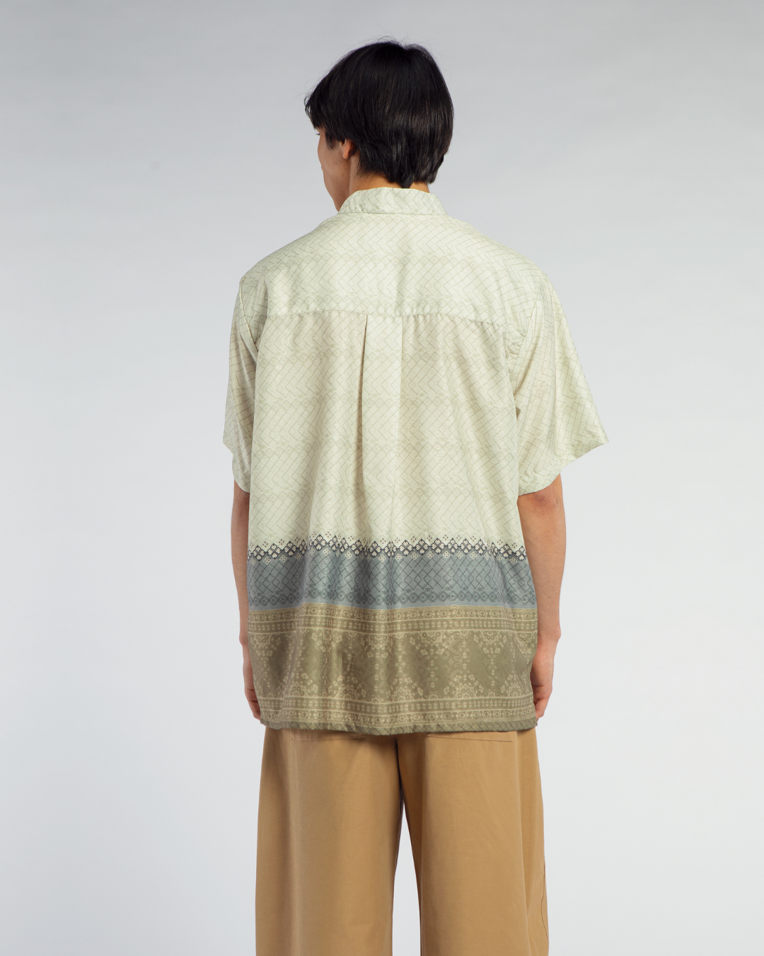 Samira shirt Dad Cream Lengan Pendek