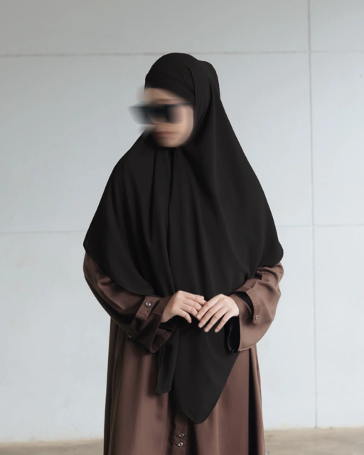 Image of Talia Khimar Bandana