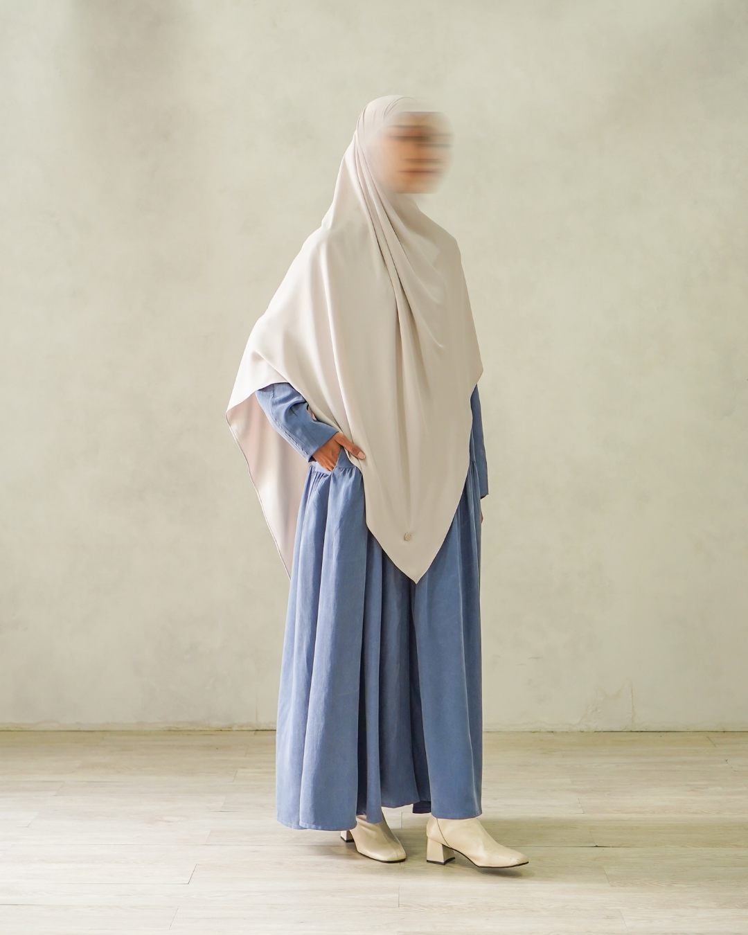 Xaviera Dress