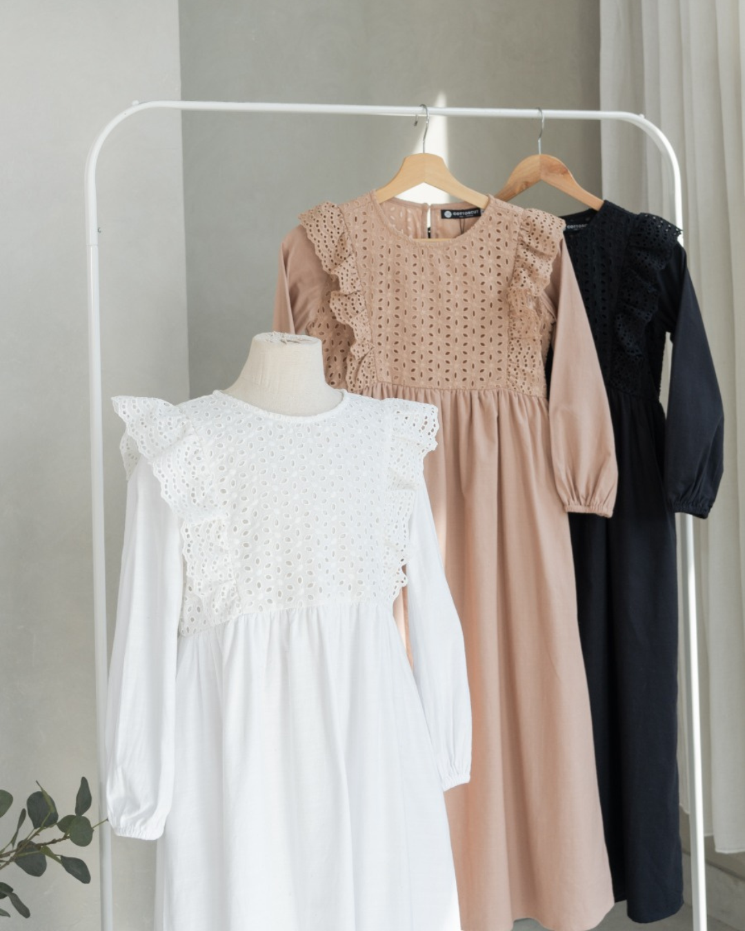 Kamila dress Kids (Milo,White,Black)