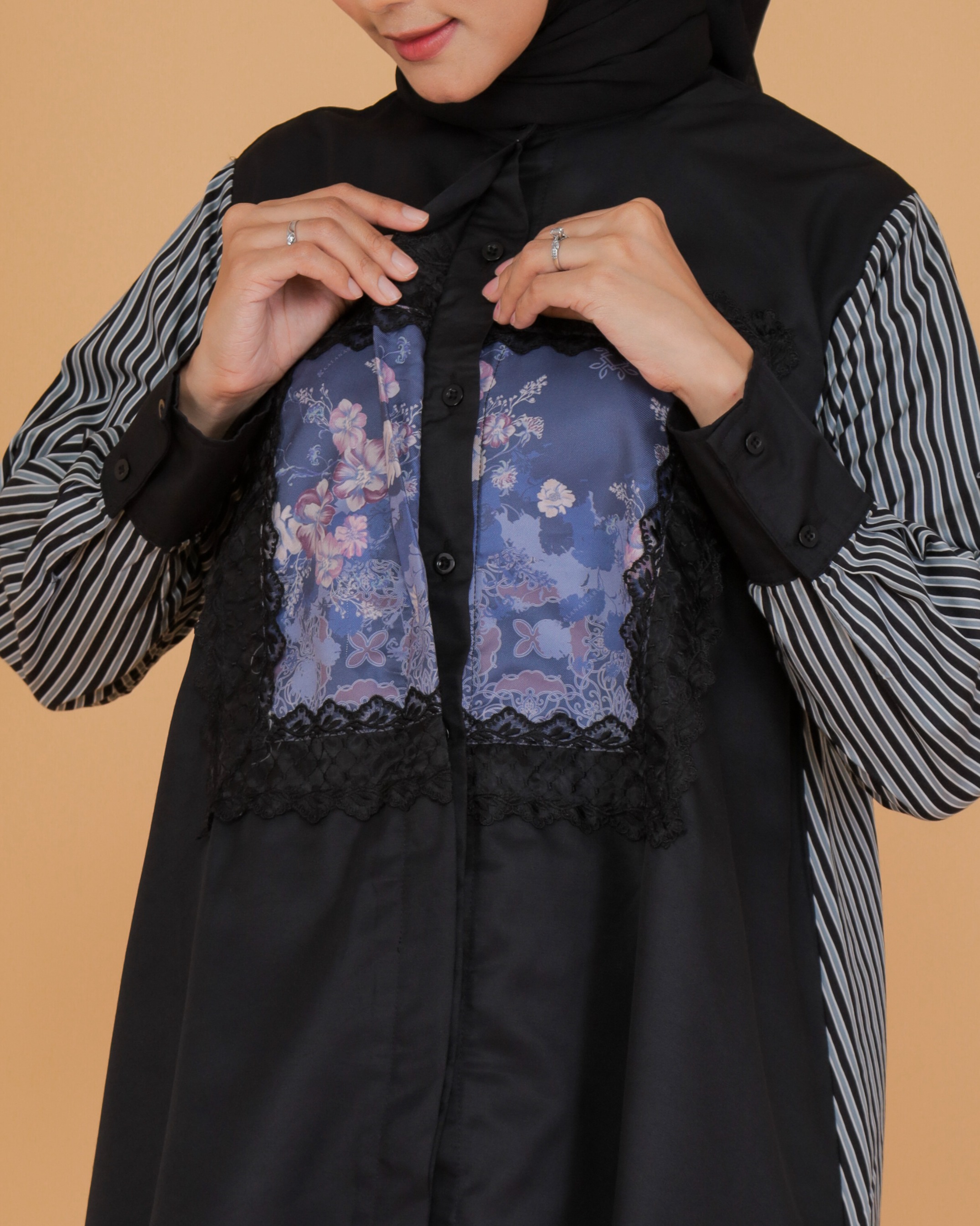 Clover Blouse Series Black