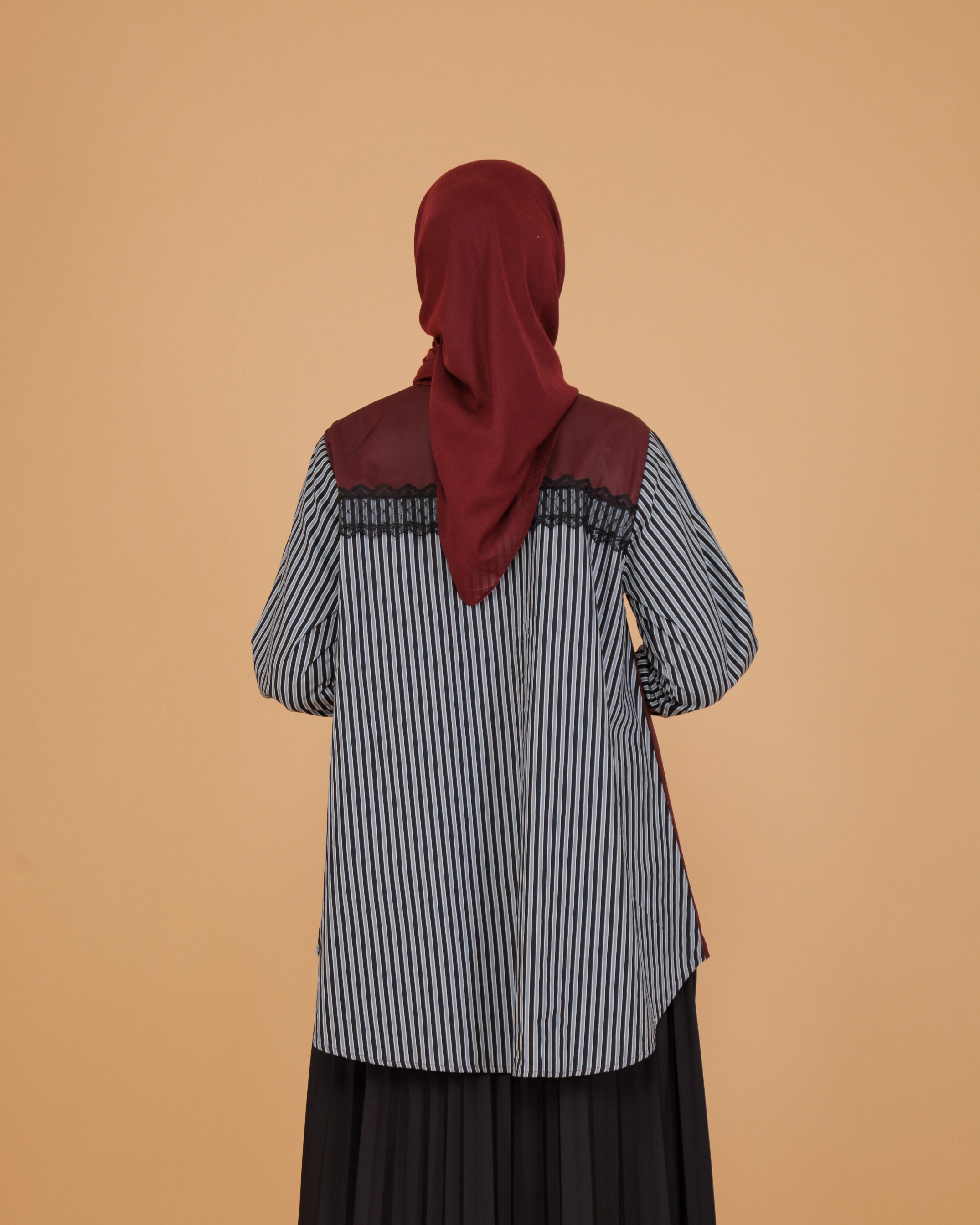 Clover Blouse Series Maroon