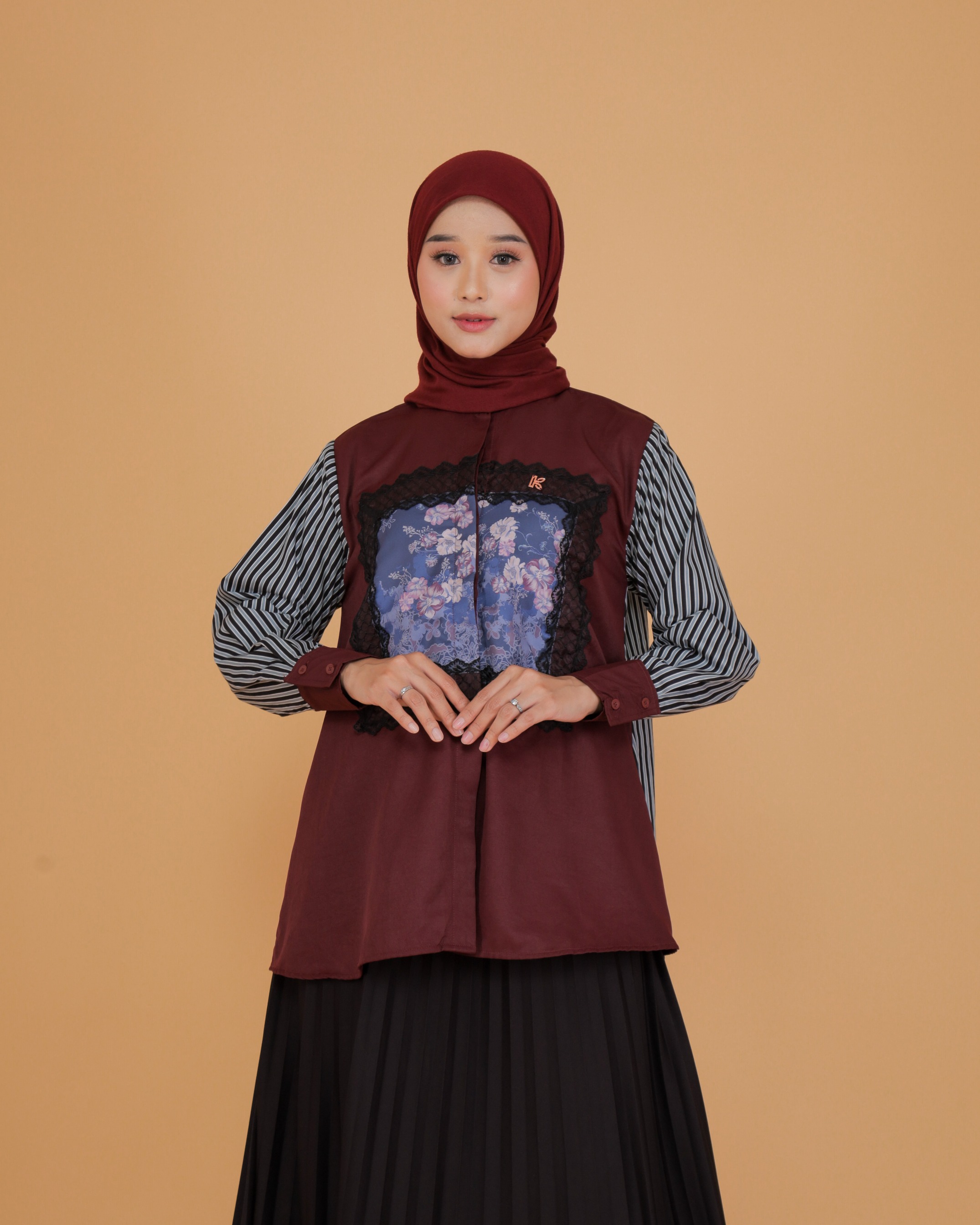 Clover Blouse Series Maroon