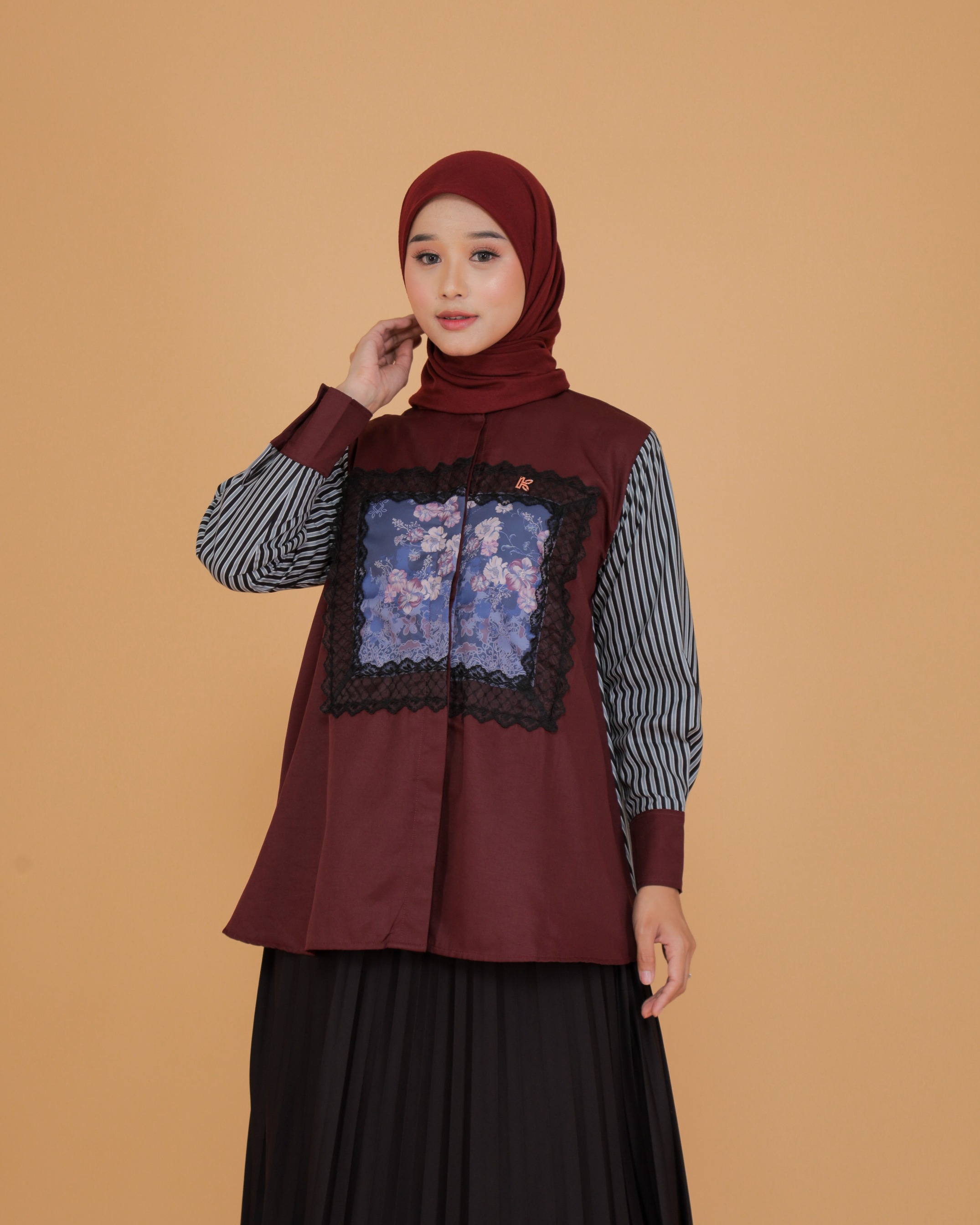 Clover Blouse Series Maroon