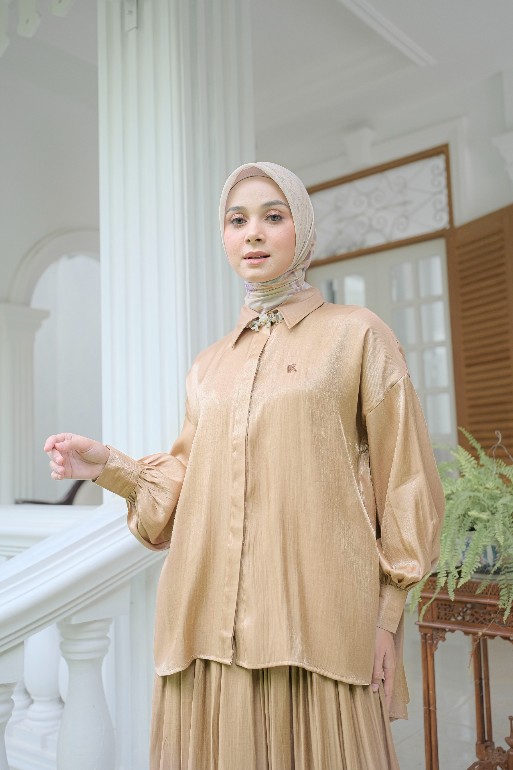 Belle Shimmer Brown