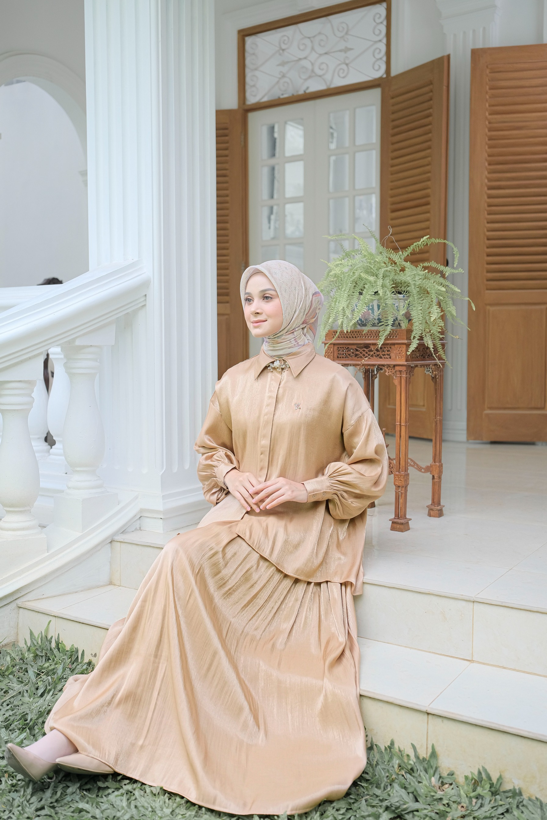 Belle Shimmer Brown
