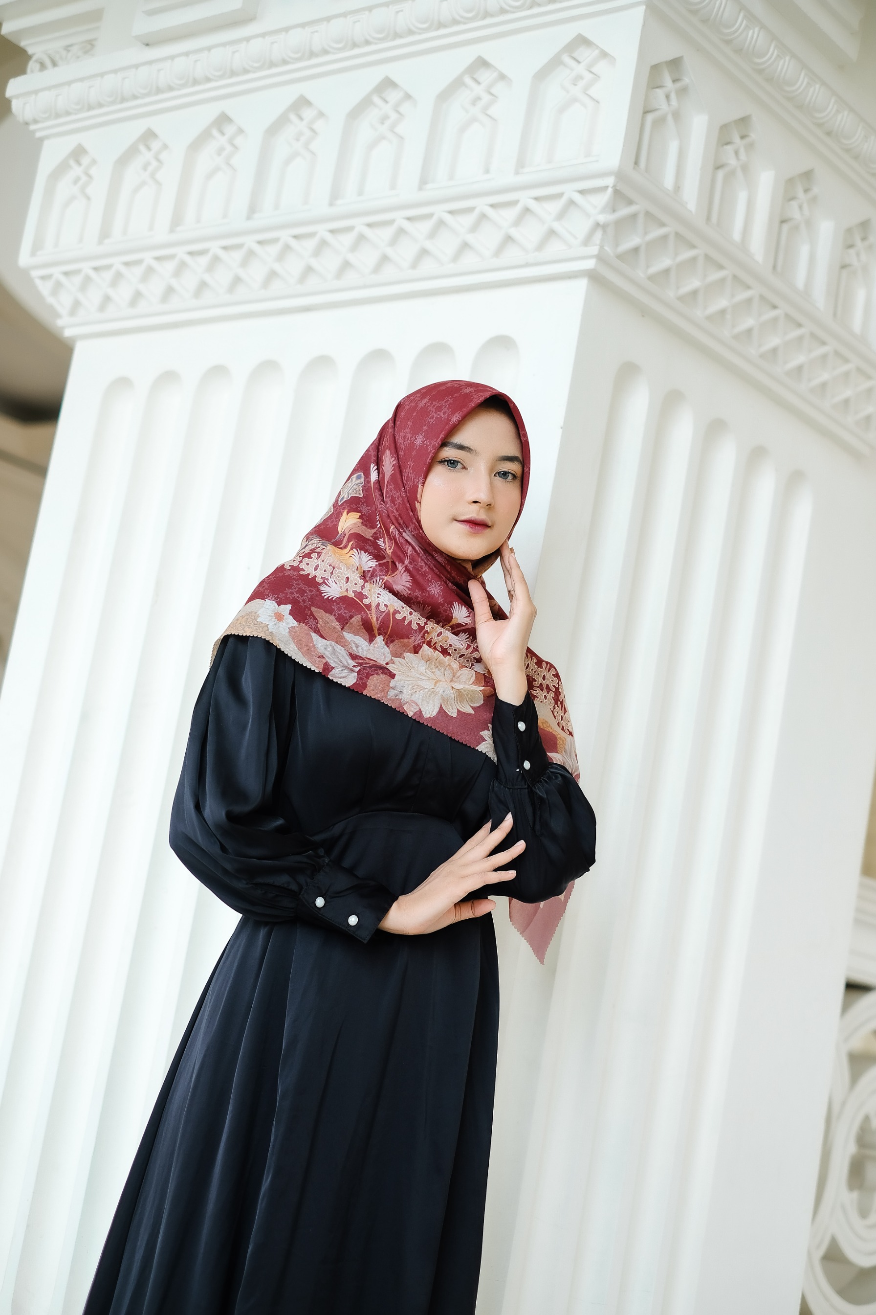 Merhabaya Series Queen Maroon