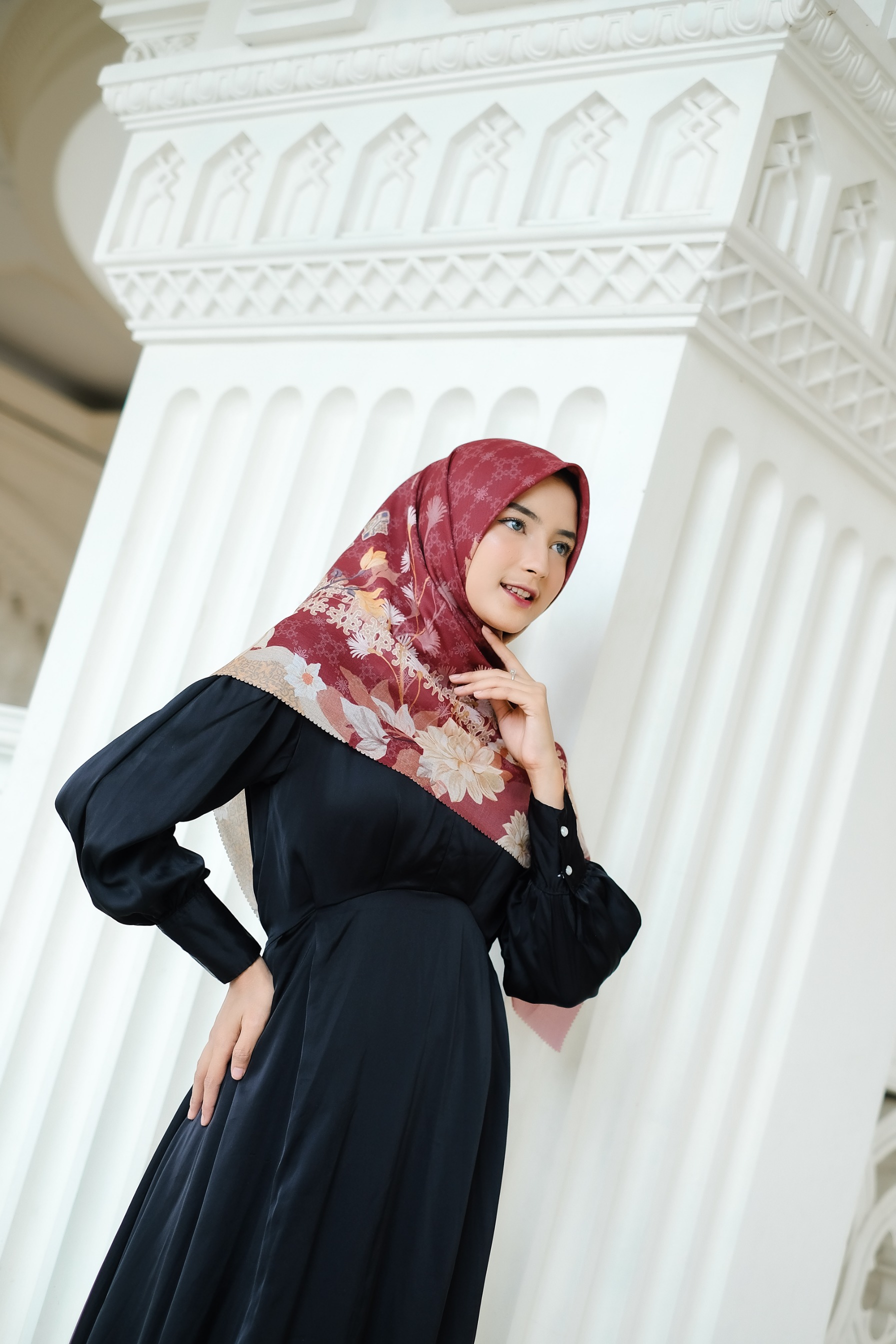 Merhabaya Series Queen Maroon