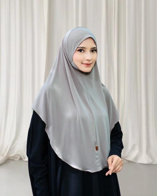 Image of Syra Bergo Charcoal