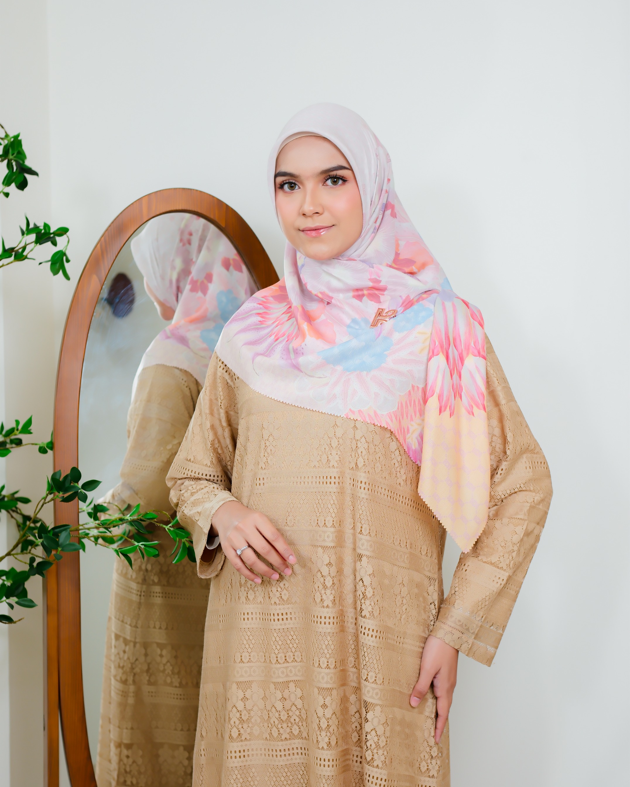 Zaujah Scarf Raya Series Syar'i Pinkish Beige