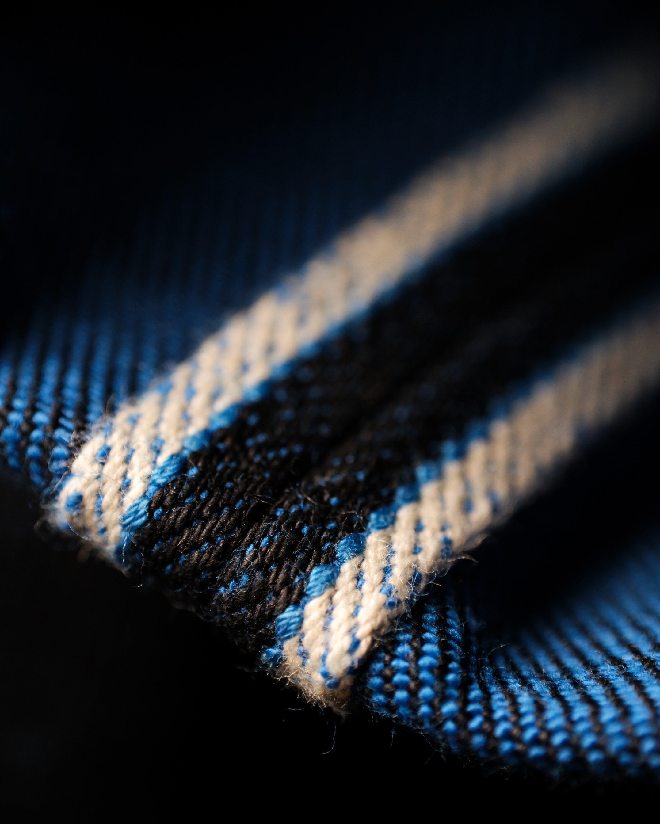 BLUESTATES raw Selvedge denim - Sugar Tiger 16oz Indigo Blue Weft color Australian Cotton Sanforized Slim Straight / Slim Fit Jeans