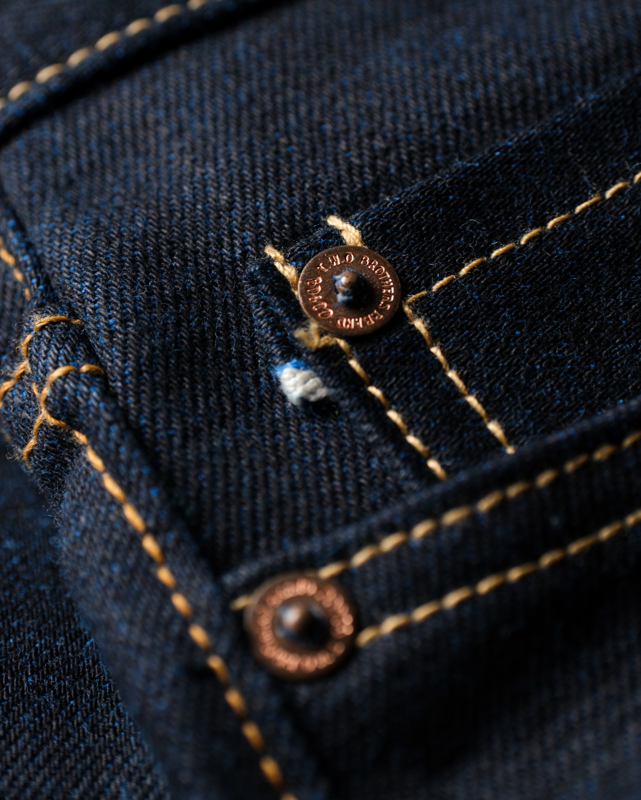 BLUESTATES raw Selvedge denim - Sugar Tiger 16oz Indigo Blue Weft color Australian Cotton Sanforized Slim Straight / Slim Fit Jeans