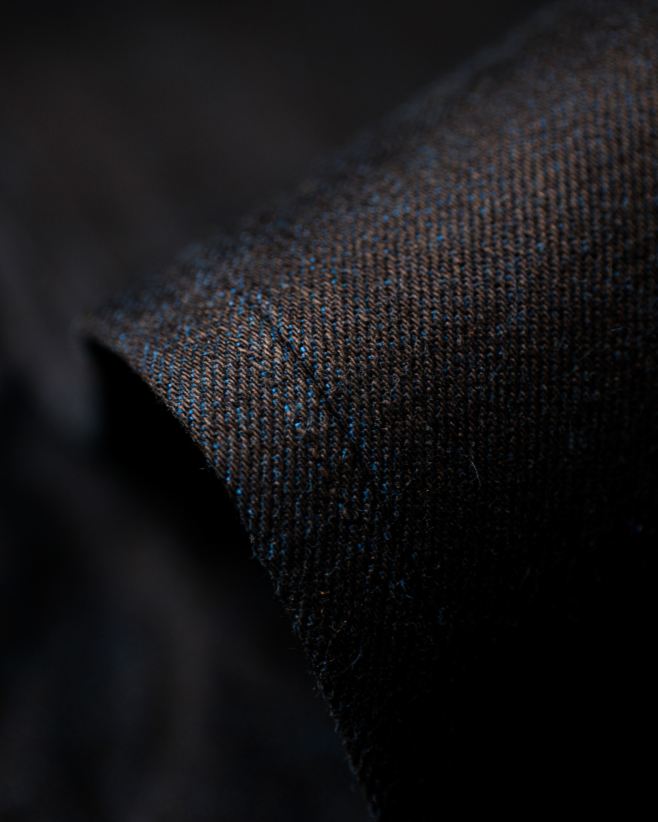 BLUESTATES raw Selvedge denim - Sugar Tiger 16oz Indigo Blue Weft color Australian Cotton Sanforized Slim Straight / Slim Fit Jeans
