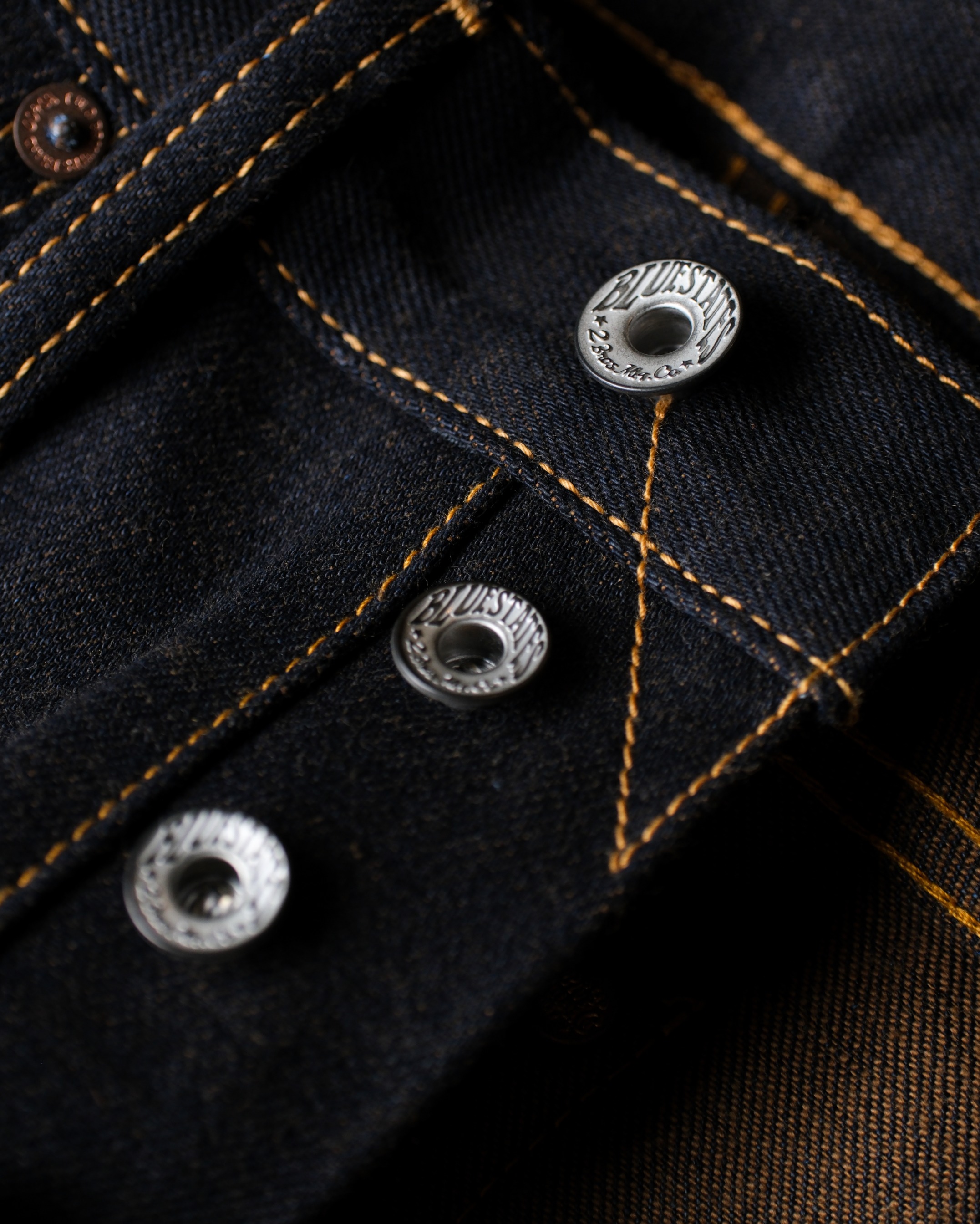 BLUESTATES raw Selvedge denim - Sugar Tiger 16oz Indigo Dark Brown Weft Australian Cotton Sanforized Slim Straight / Slim Fit Jeans