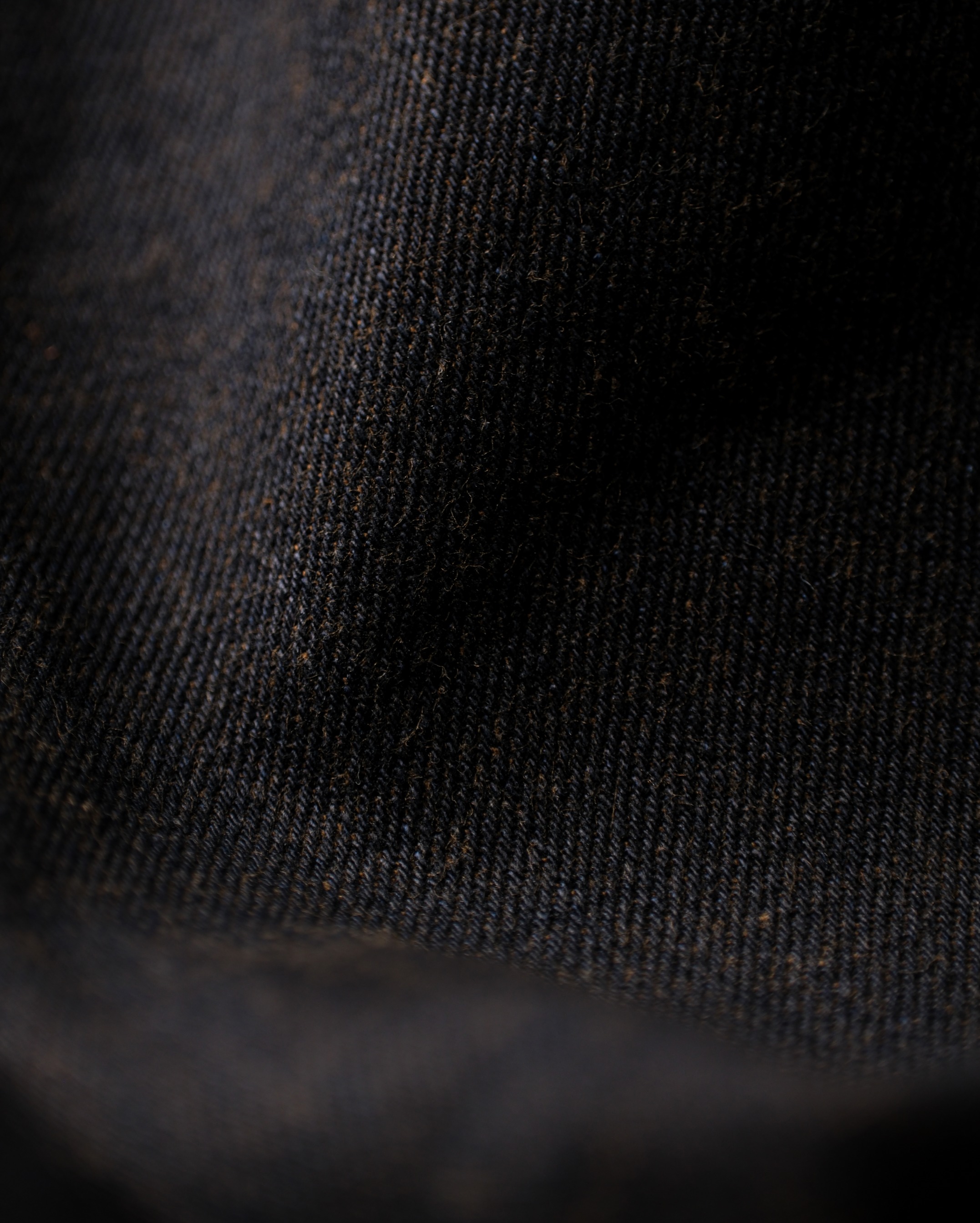 BLUESTATES raw Selvedge denim - Sugar Tiger 16oz Indigo Dark Brown Weft Australian Cotton Sanforized Slim Straight / Slim Fit Jeans