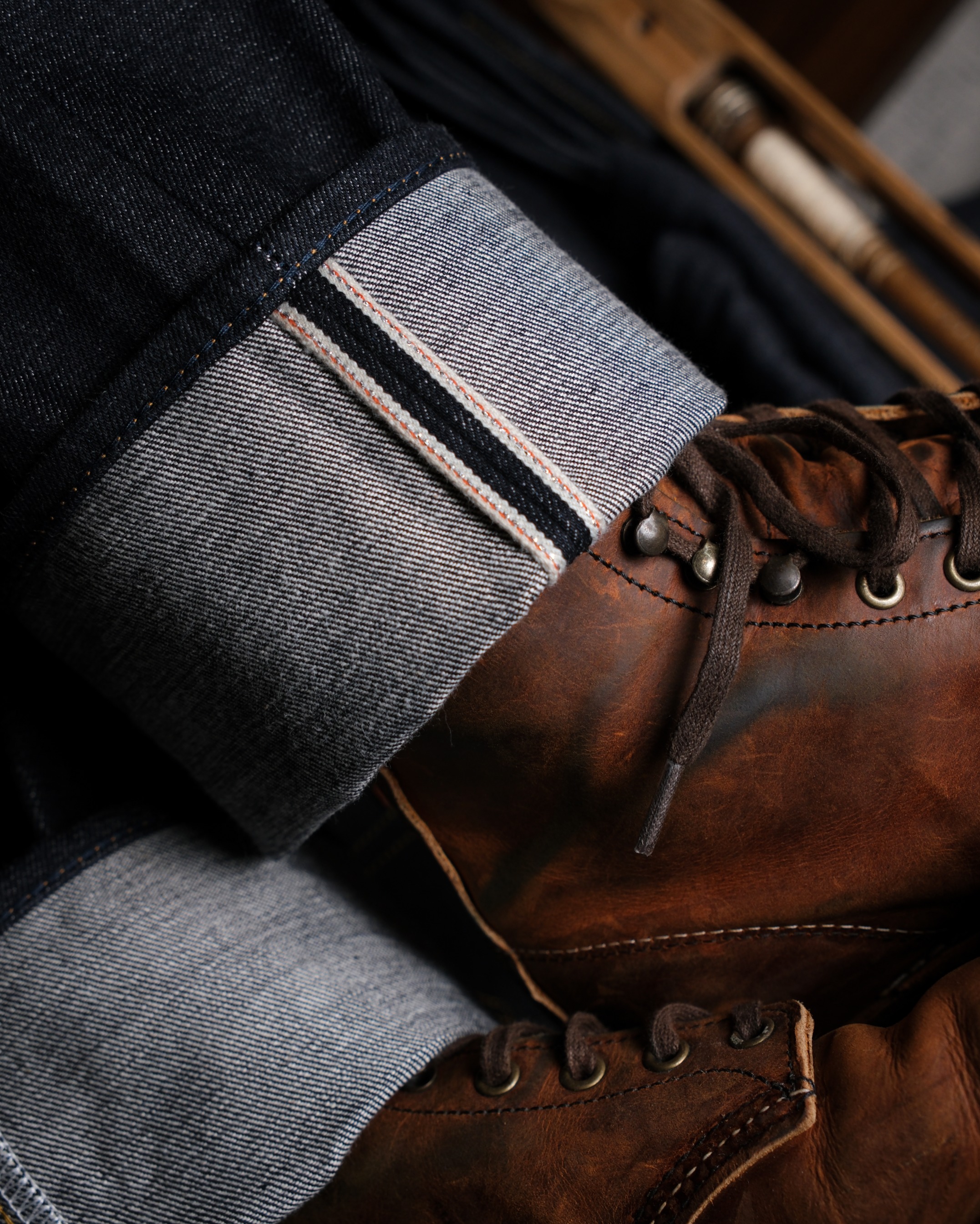 Bluestates Raw Selvedge Denim - Celestial Tiger 16 oz Deep Indigo Slim Straight selevdge jeans