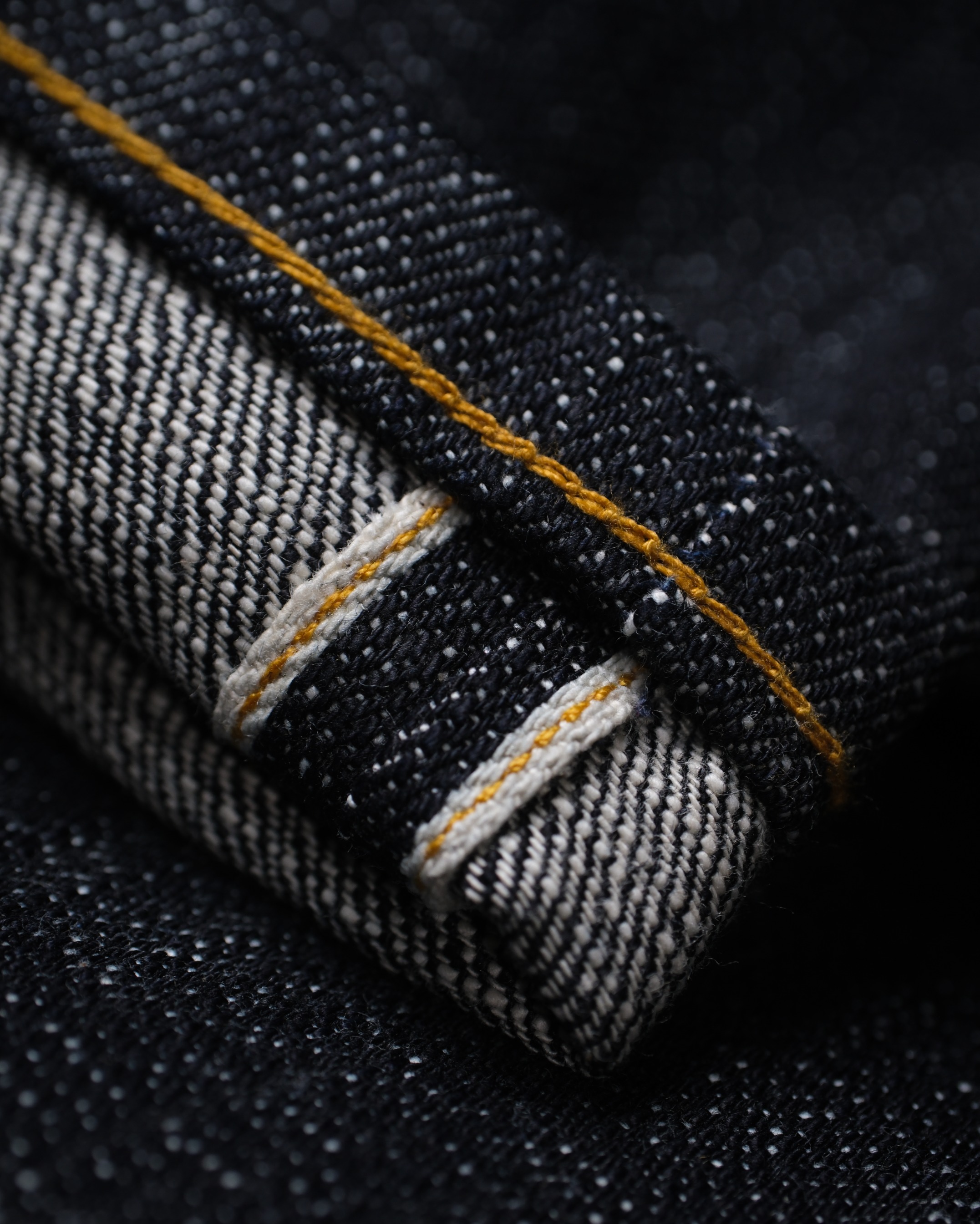 Raw Selvedge Denim - Oriental Tiger 14.75 oz Super Cross Slub Sanforized Selvedge Slim Straight / Slim Fit Jeans Bluestates