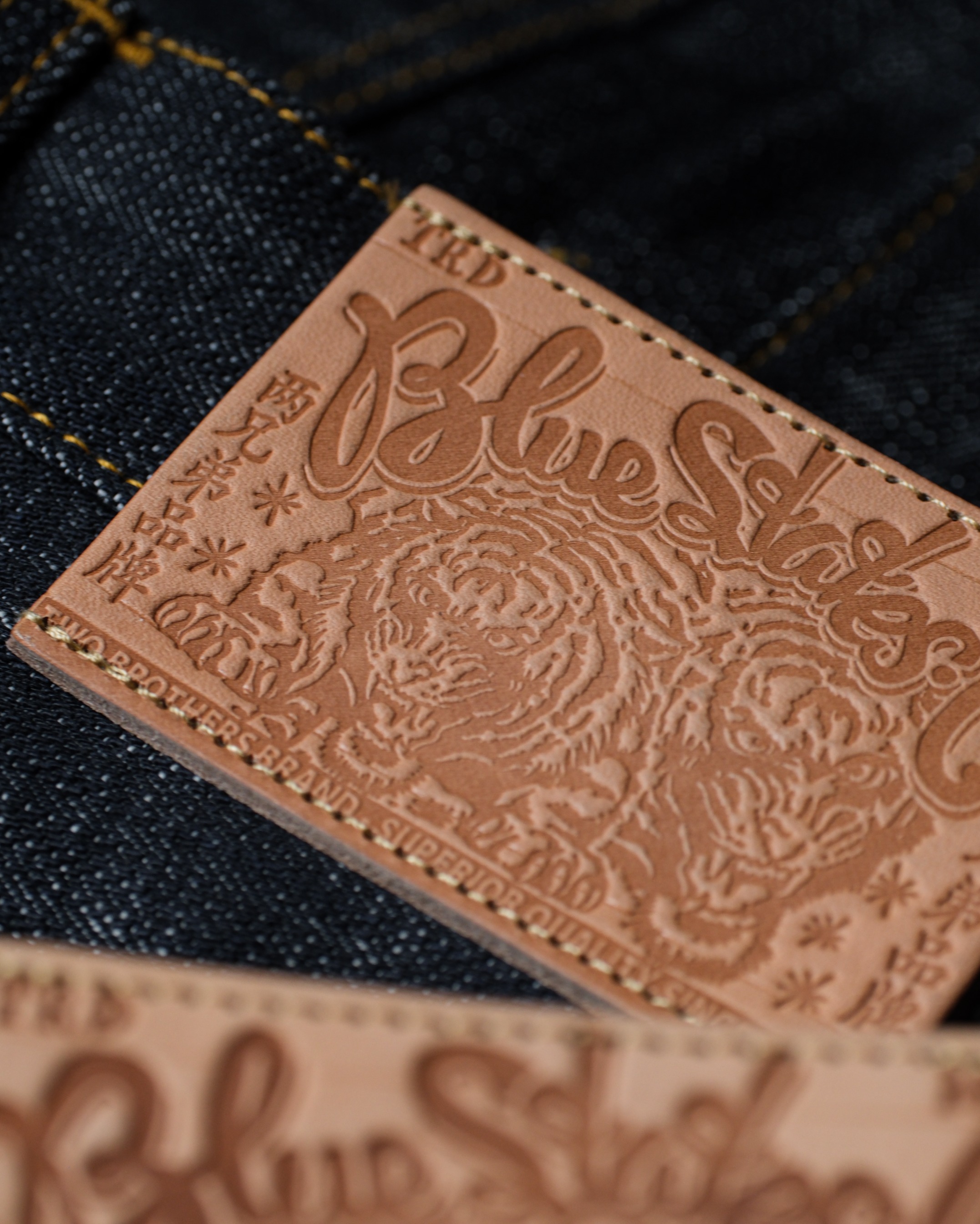 Raw Selvedge Denim - Oriental Tiger 14.75 oz Super Cross Slub Sanforized Selvedge Slim Straight / Slim Fit Jeans Bluestates