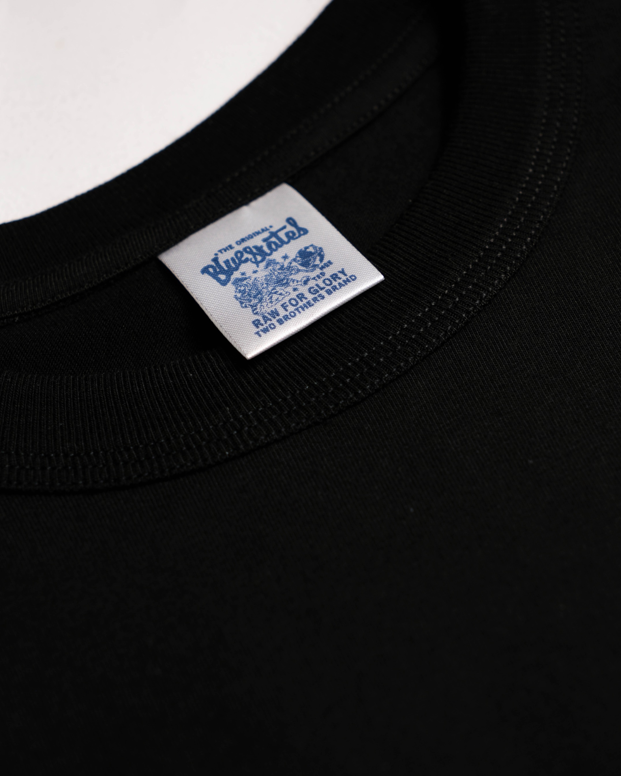 Bluestates Vintage Basic Black Tshirt Classic - Cotton combed 24s