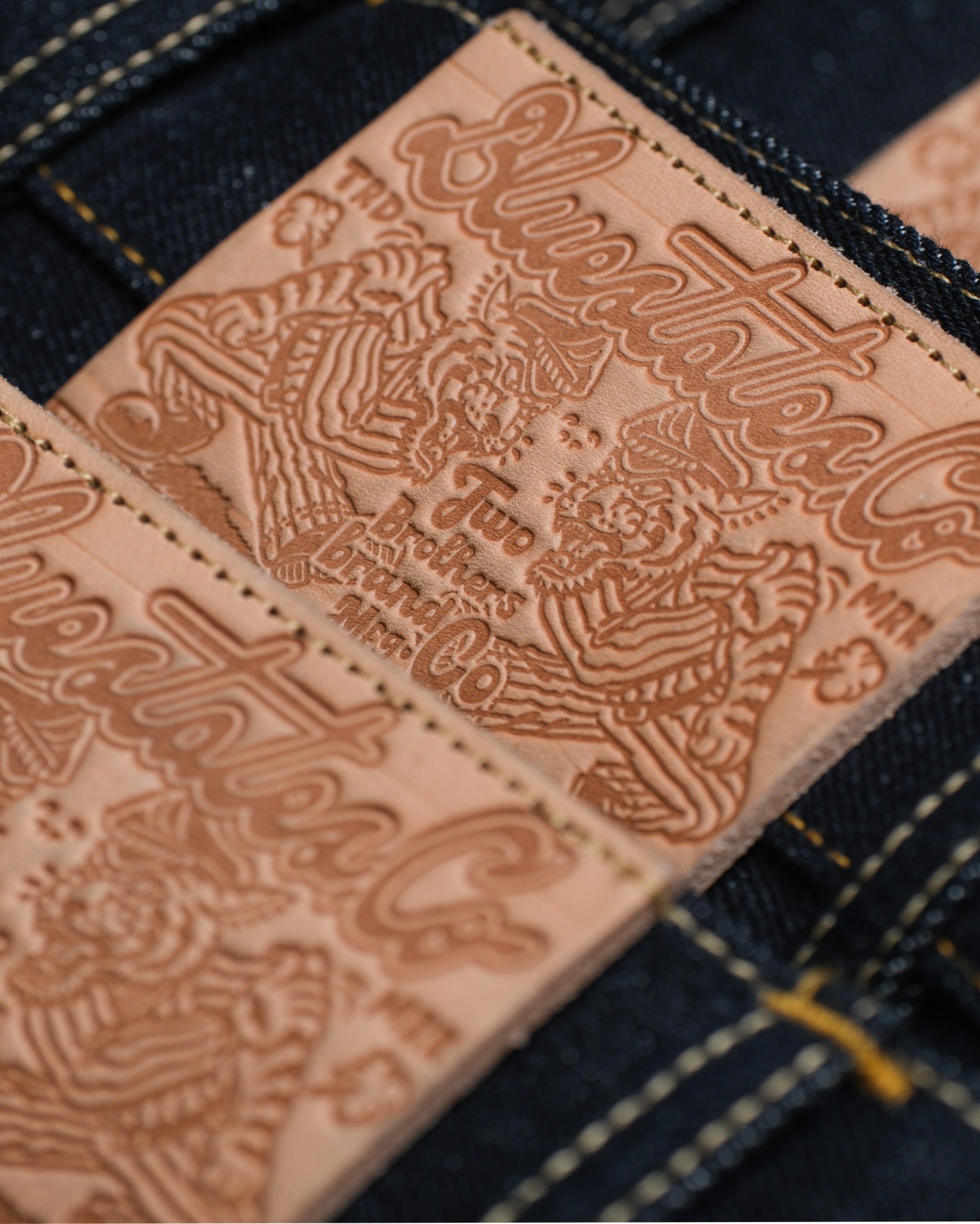Bluesates Raw Selvedge Denim - Twin Tiger 14.75 oz Classic sanforized Dark Indigo red line selvedge jeans Slim straight & slimfit cut