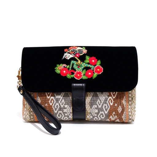 Image of JANU CLUTCH 027
