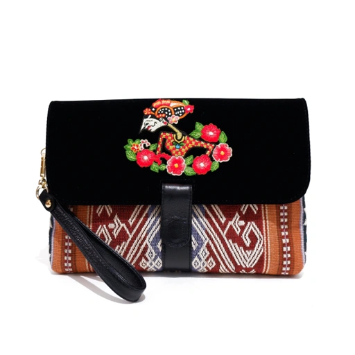 Image of JANU CLUTCH 026