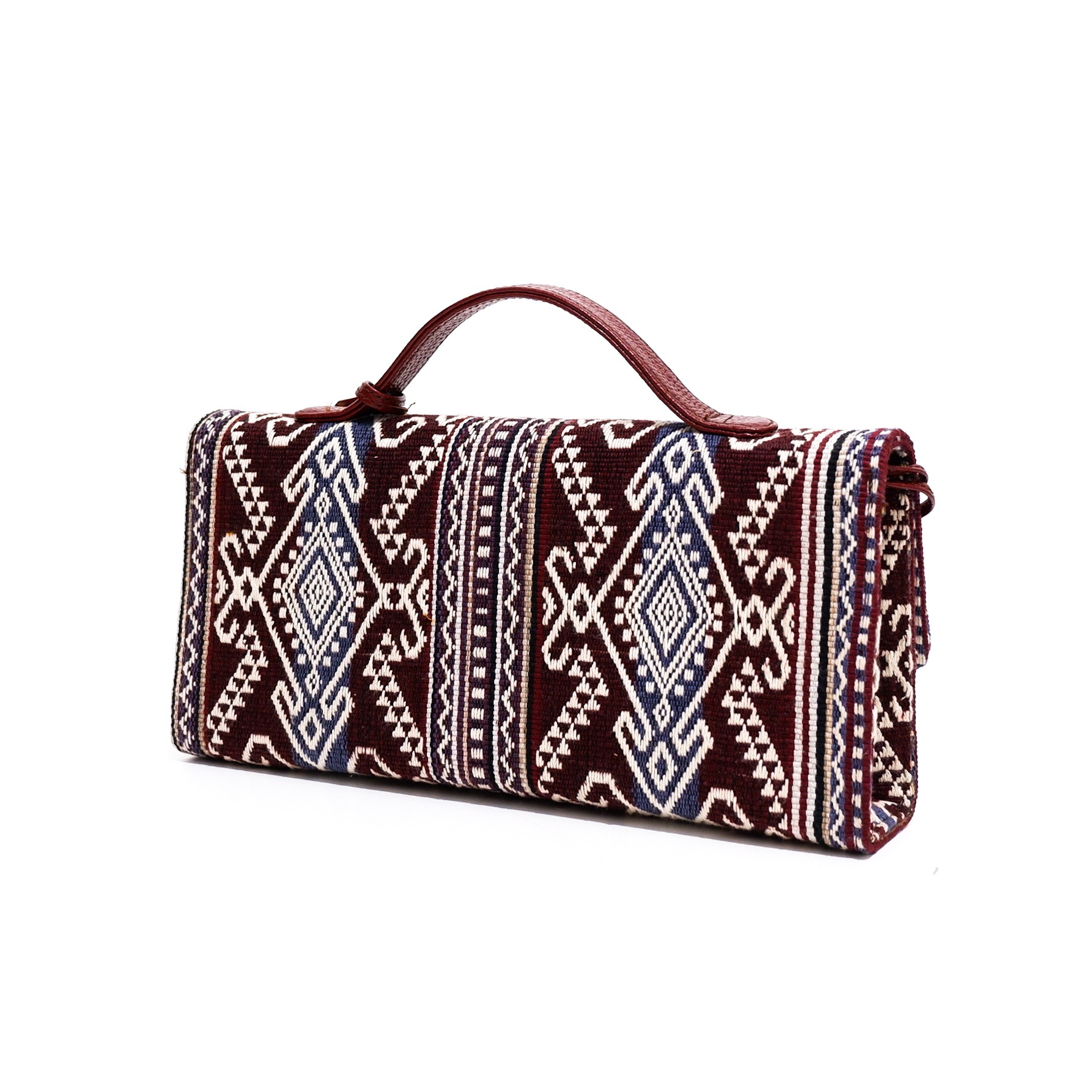 KUNTHI CLUTCH 004