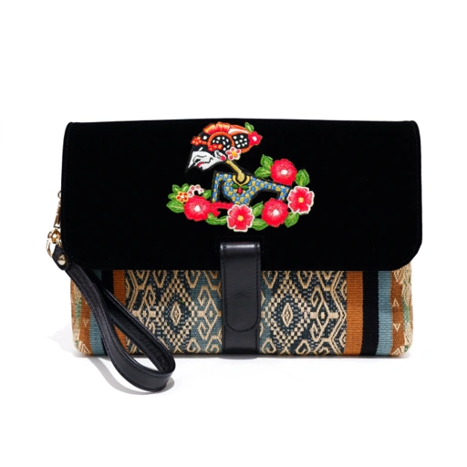 Image of JANU CLUTCH 062