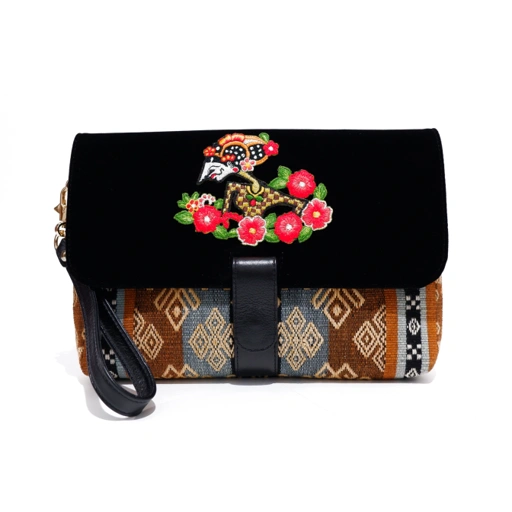 Image of JANU CLUTCH 059