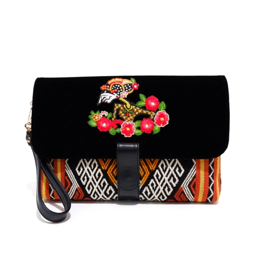 Image of JANU CLUTCH 060