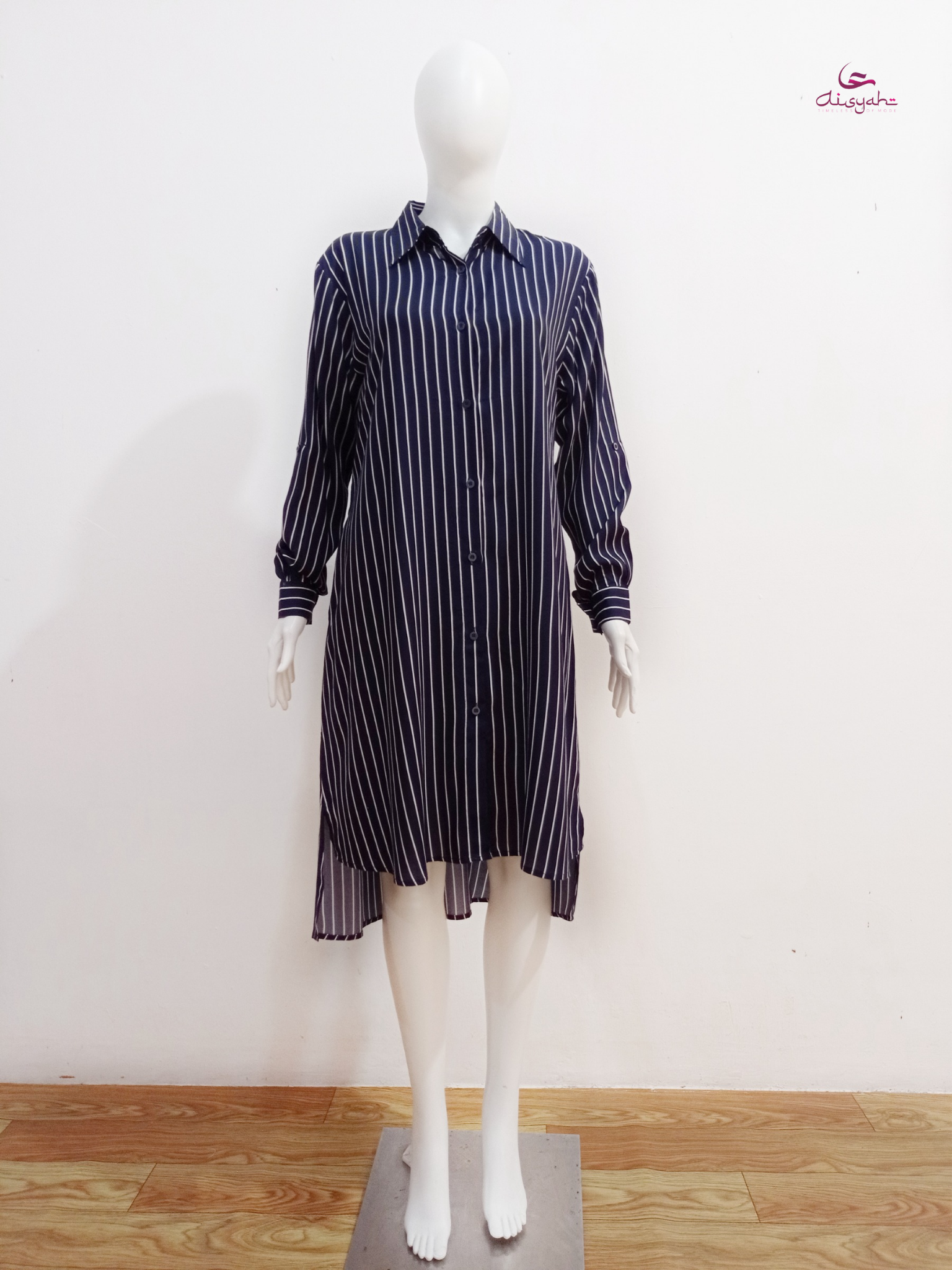 Adeeva series Navy