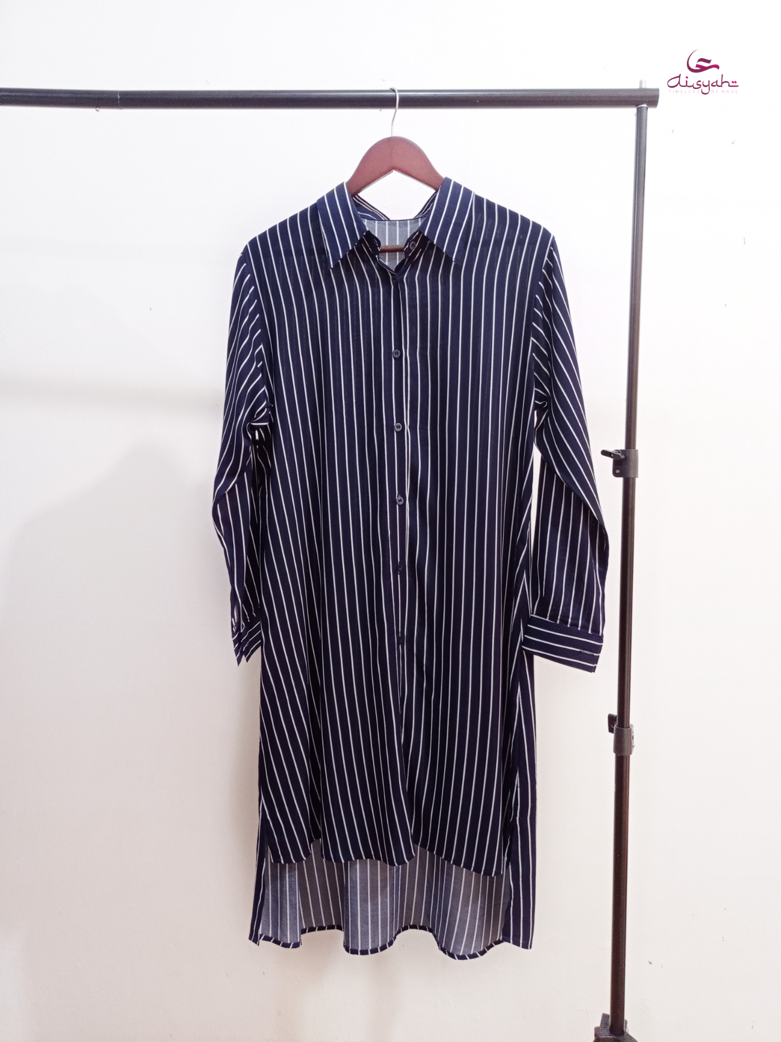 Adeeva series Navy