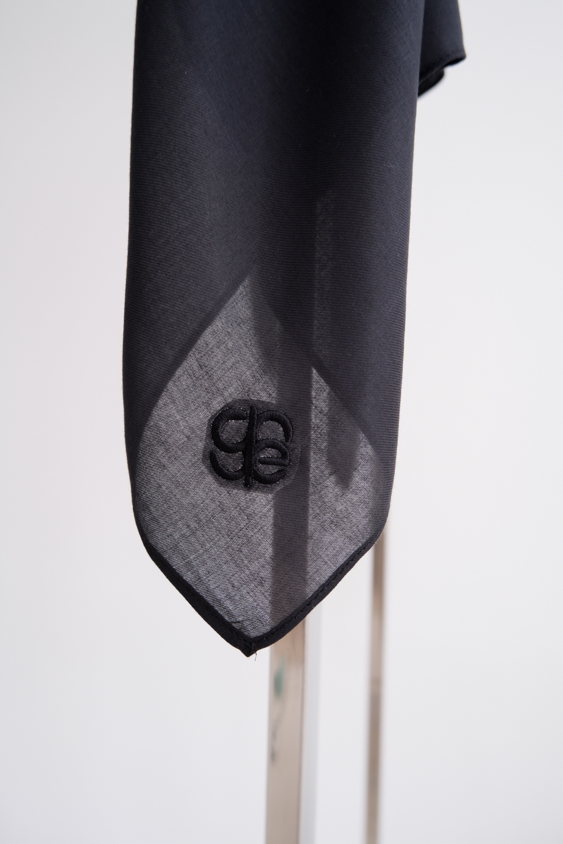 HIRA Scarves - Noir