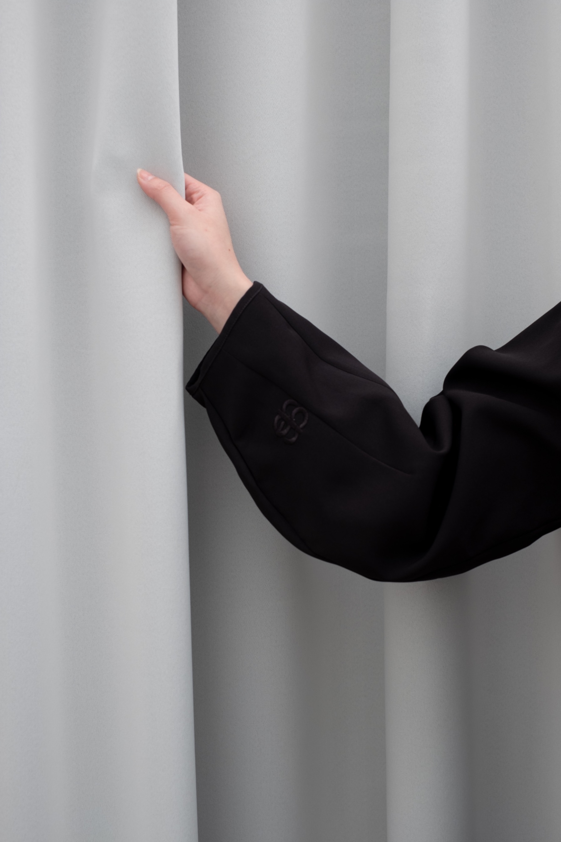 EIRA Outer - Black