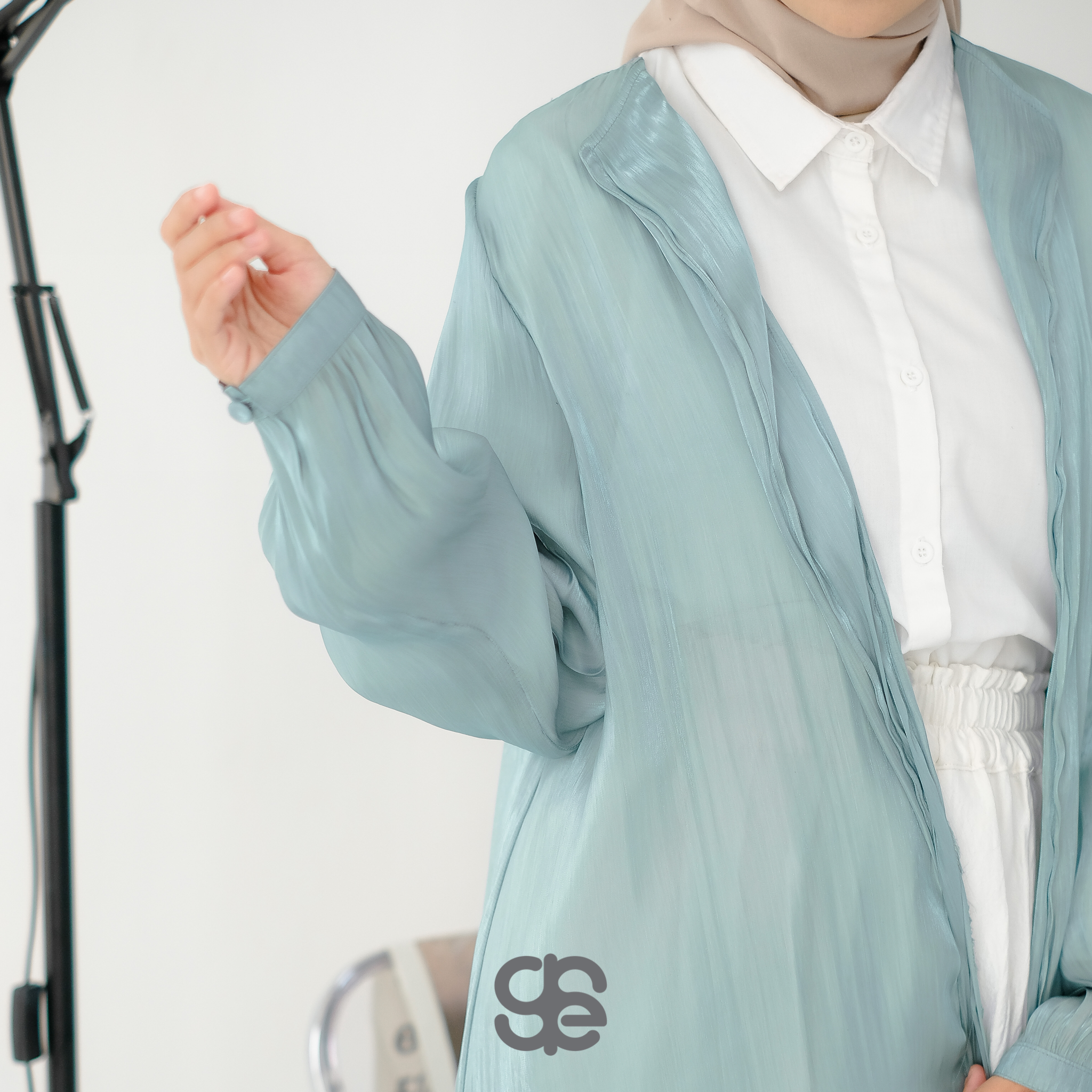 Sheer Outer - Aqua Sky