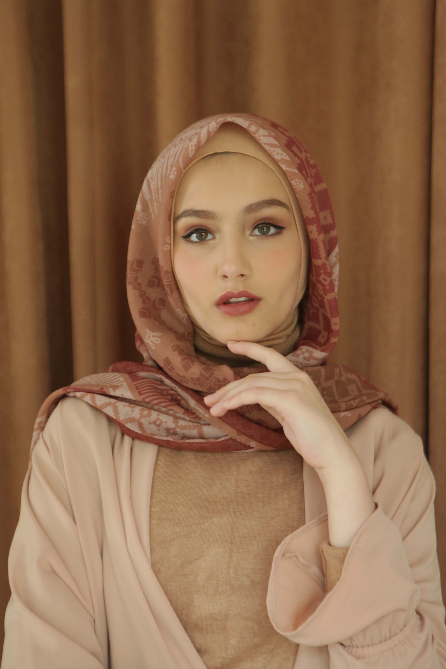 Halwa Scarf Songket Brick