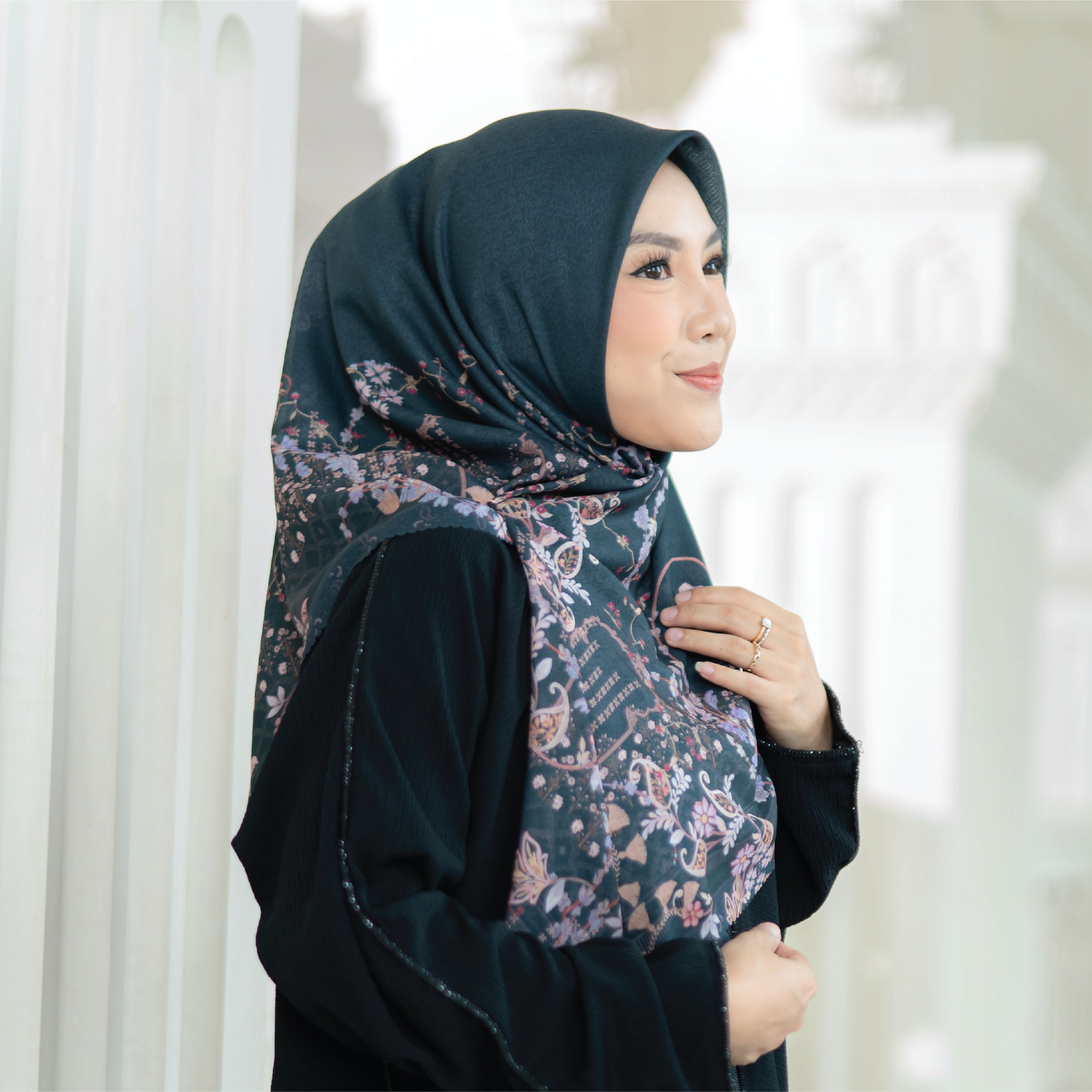 Halwa Scarf Noerca Black