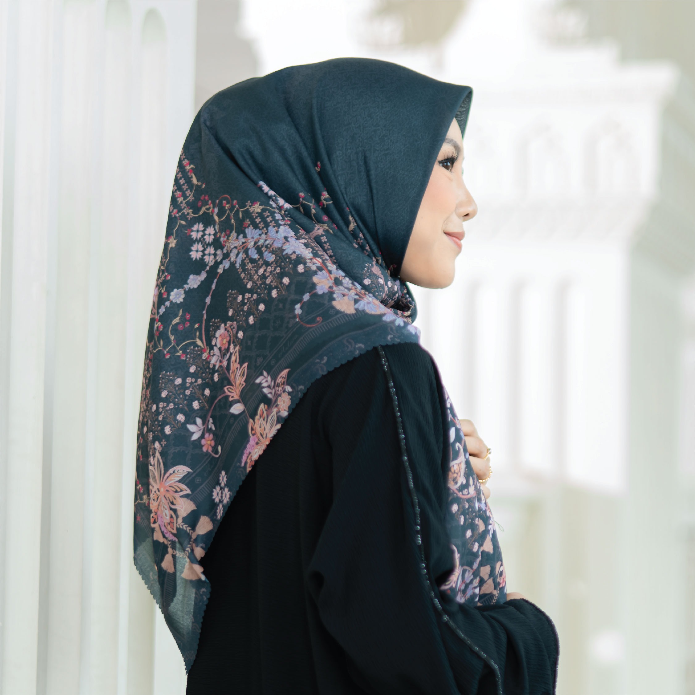 Halwa Scarf Noerca Black