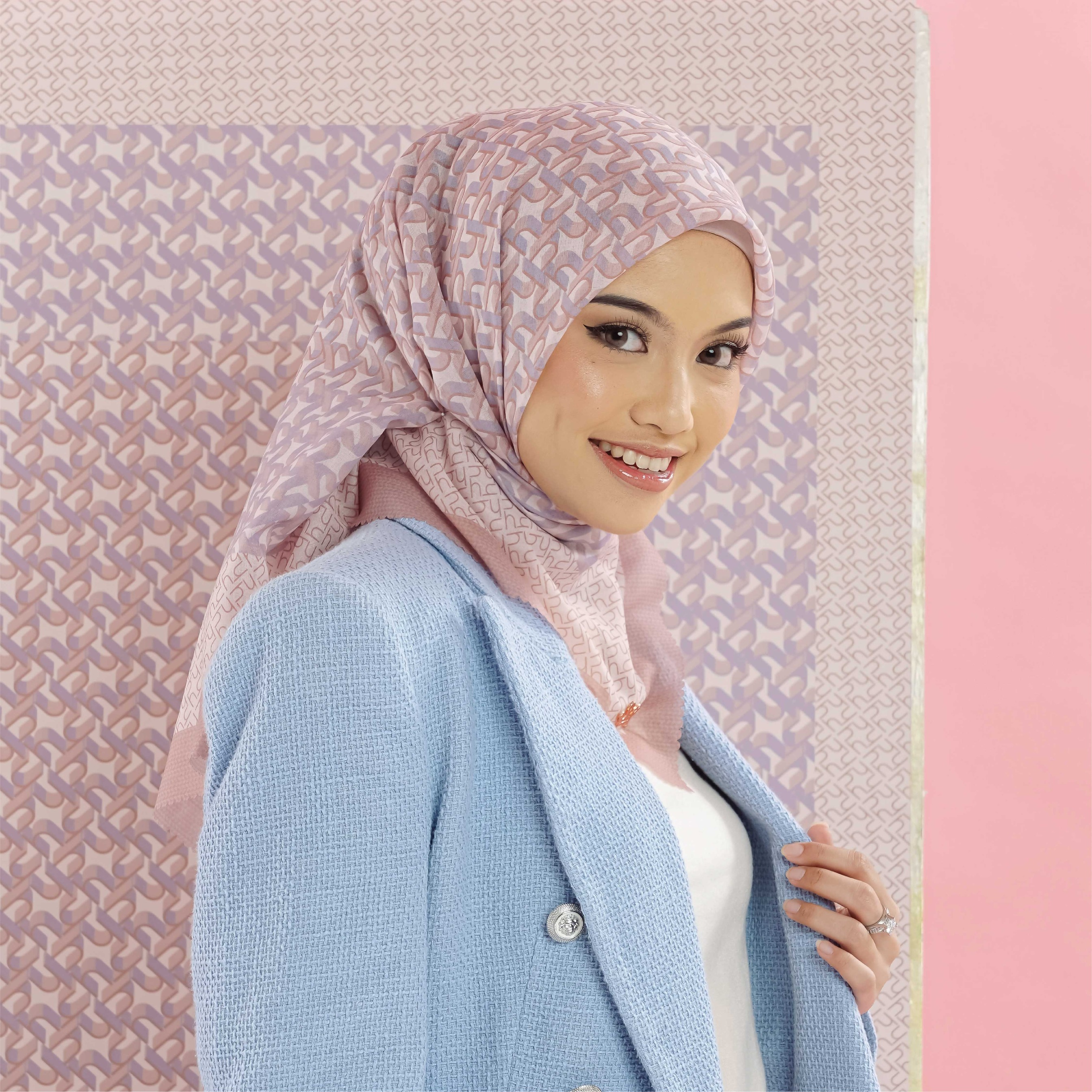 Halwa Scarf Monogram Jubilee Coral